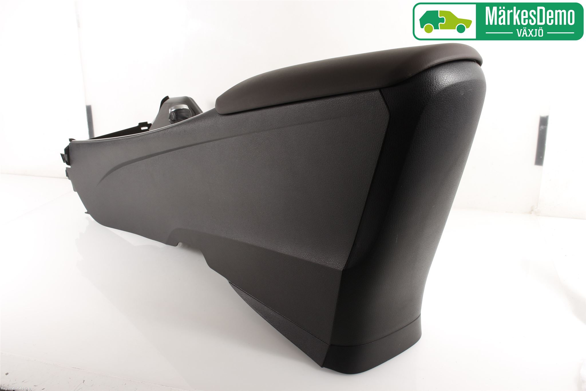 Toyota C-HR 16-23 Instrumentkonsoll Golv