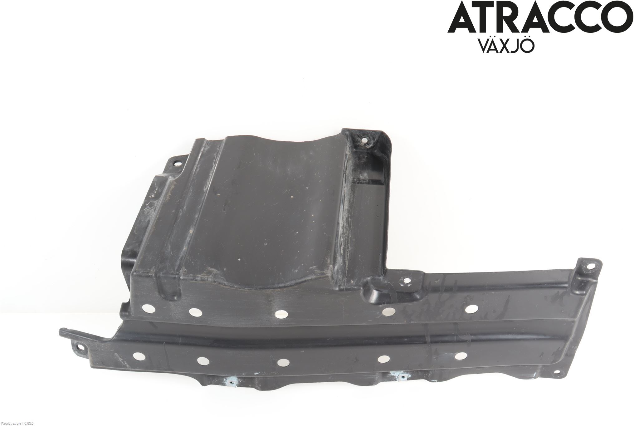 Suzuki SWIFT 17-24 Hasplåt Plåt-Plast