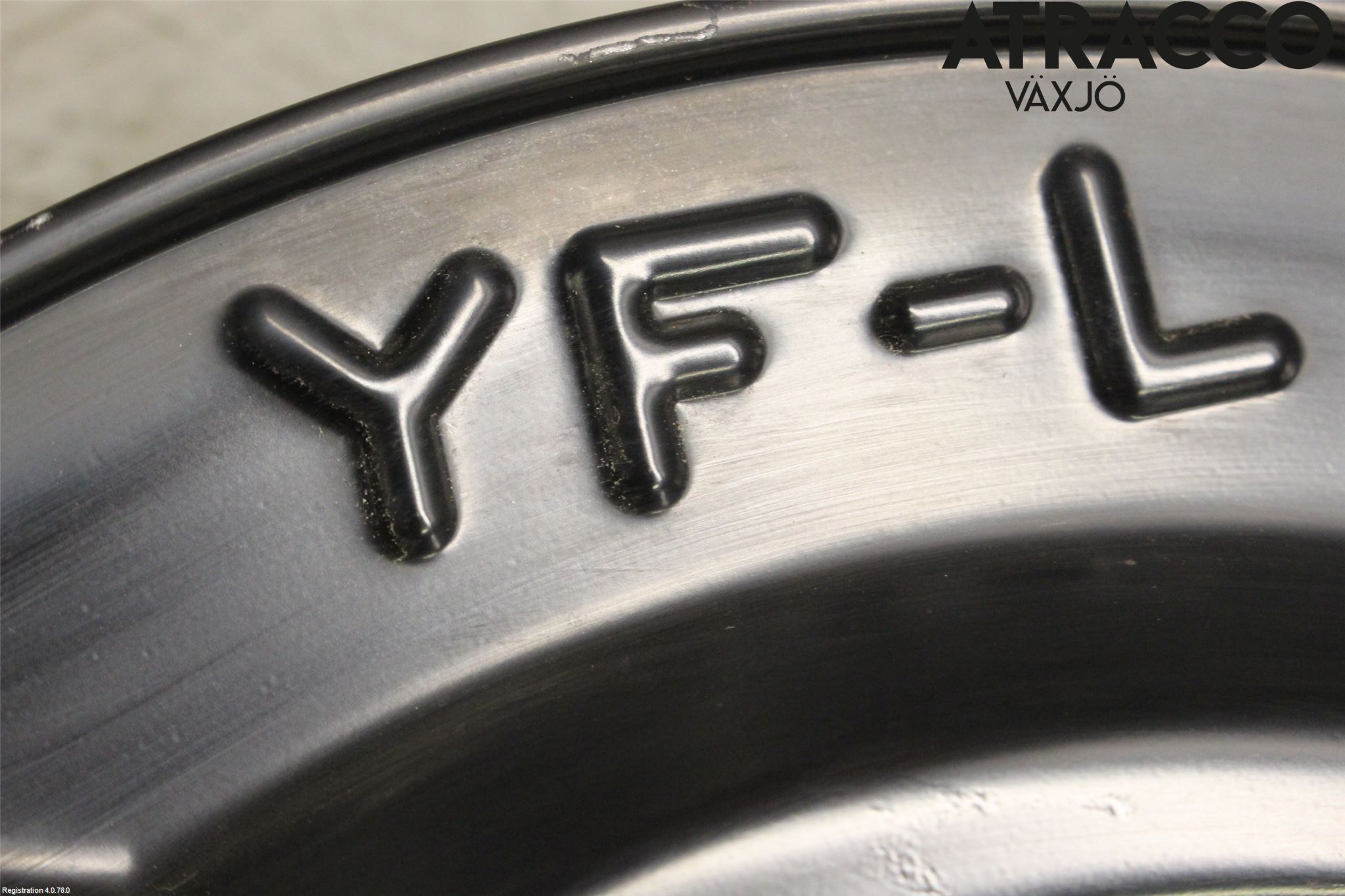 Honda E 20-23 Styrspindel Lagerhus Vä