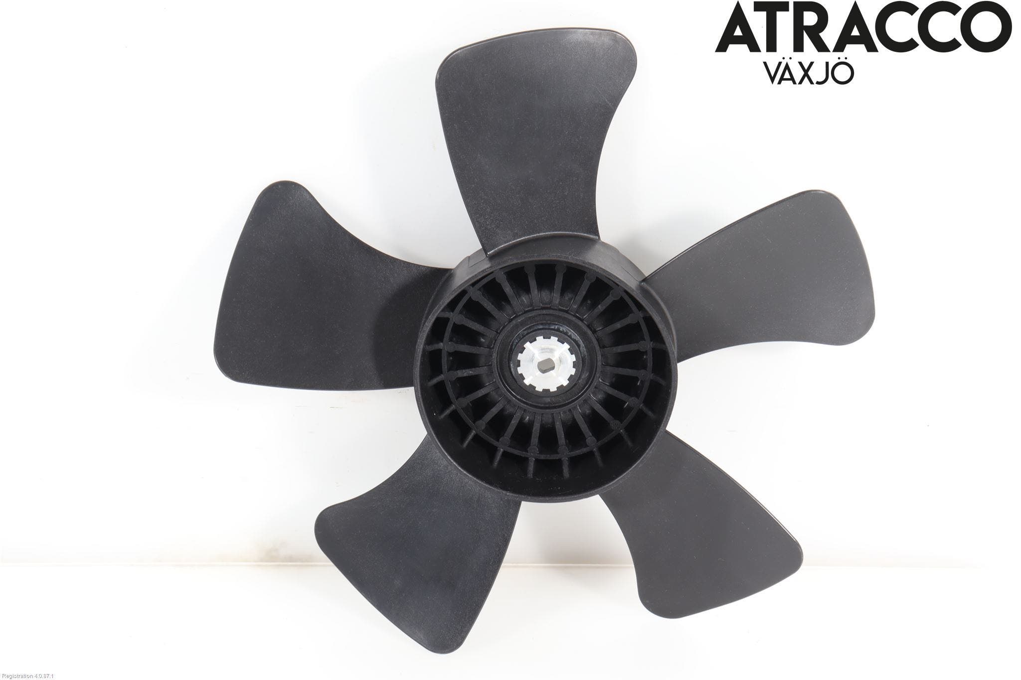 Toyota AVENSIS 07-08 Kylfläkt-Vinge