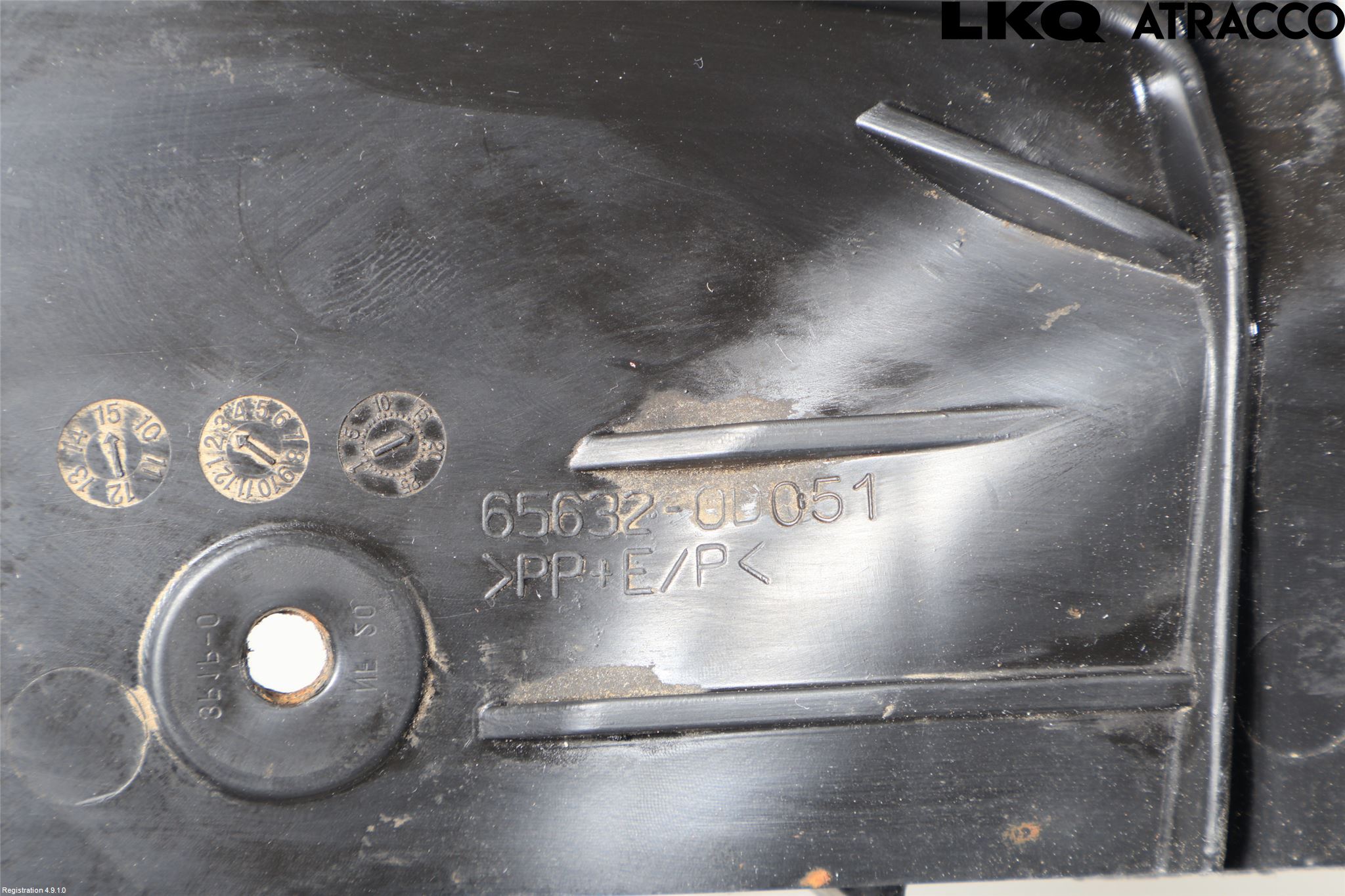 Toyota YARIS XP130 15-20 Stänkskydd
