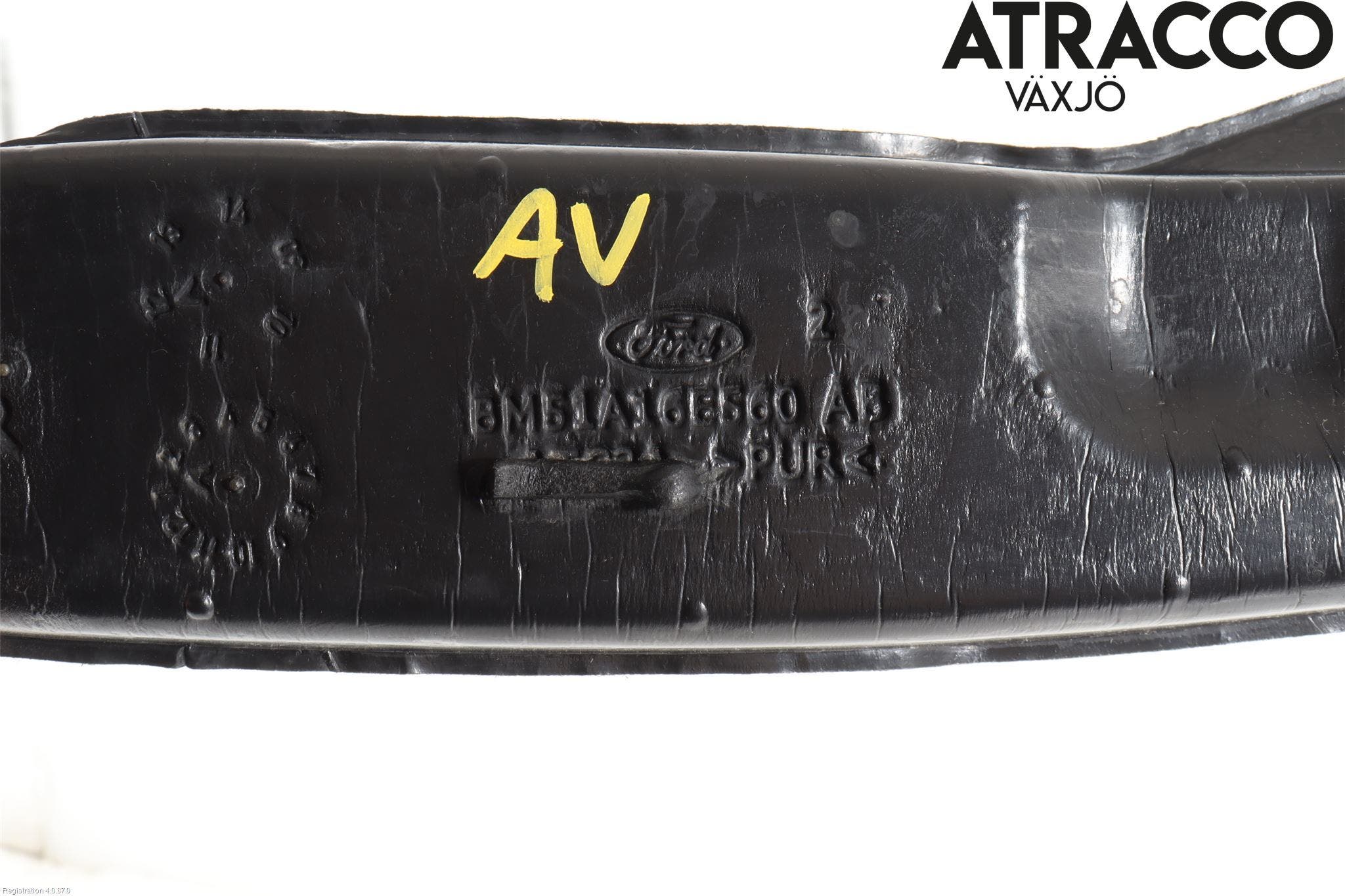 Ford FOCUS 11-14 Skärm Inner