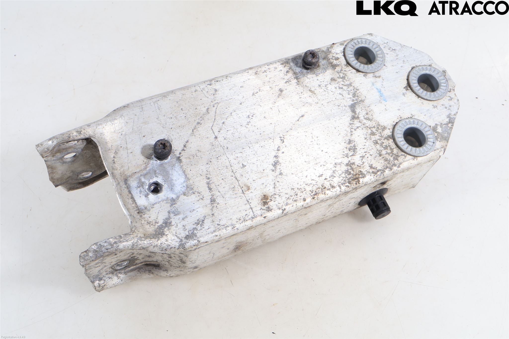 BMW 5 F10/F11/F18 09-17 Stötfångarbärjärn Fram