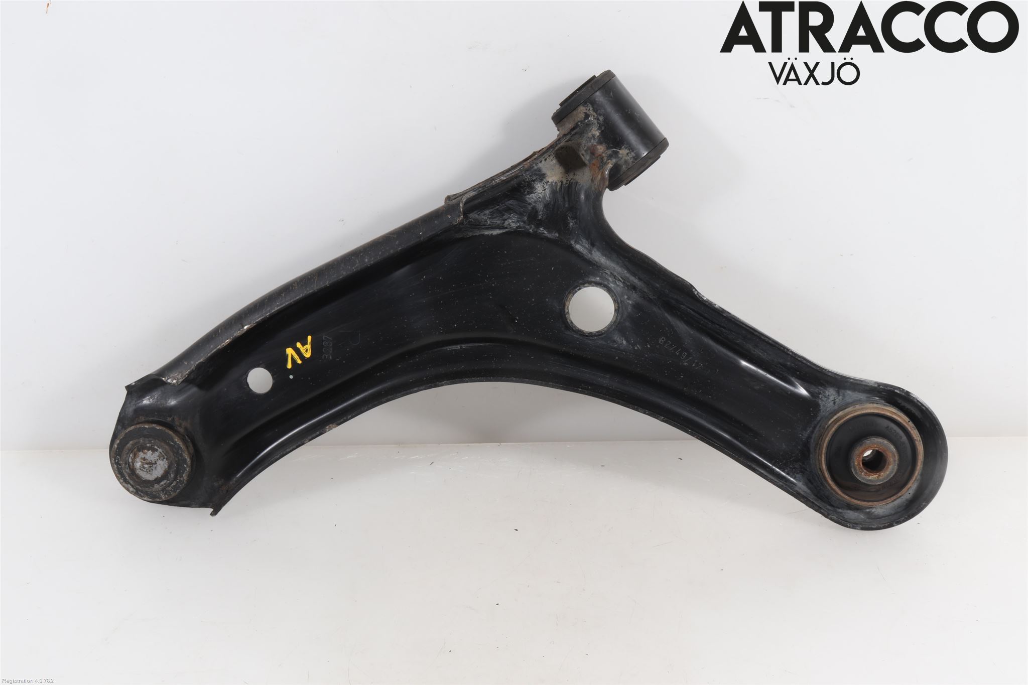 Suzuki VITARA 15- Bärarm Fram Undre Hö