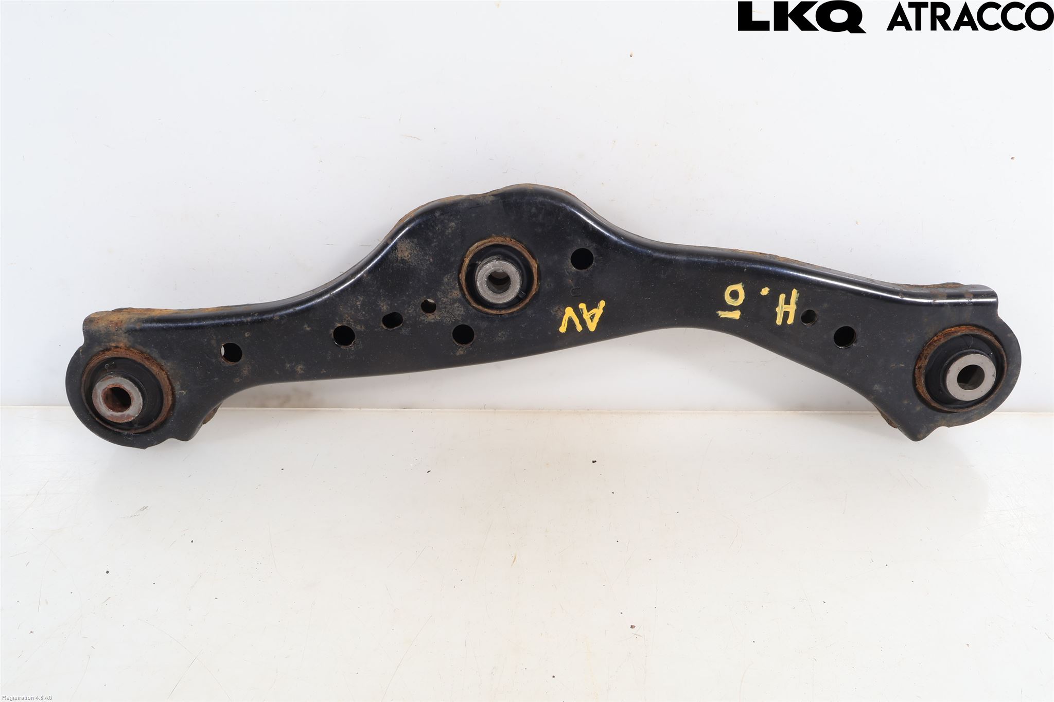 Toyota YARIS CROSS XP21 21- Bärarm Bak Övre Höger