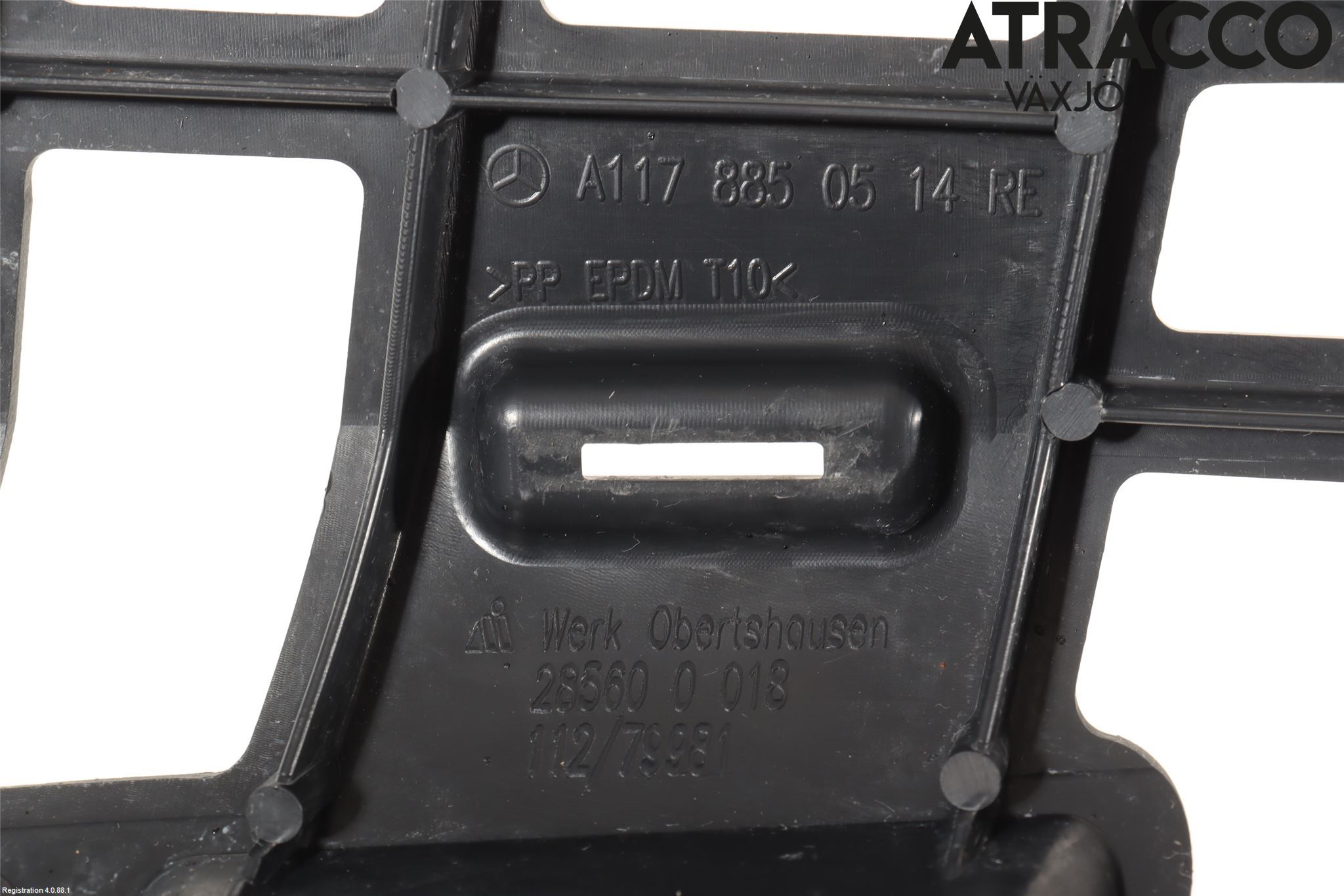 Mercedes-Benz MB CLA-KLASS (C117/X117) 13-19 Stötfångarfäste Bak Hö