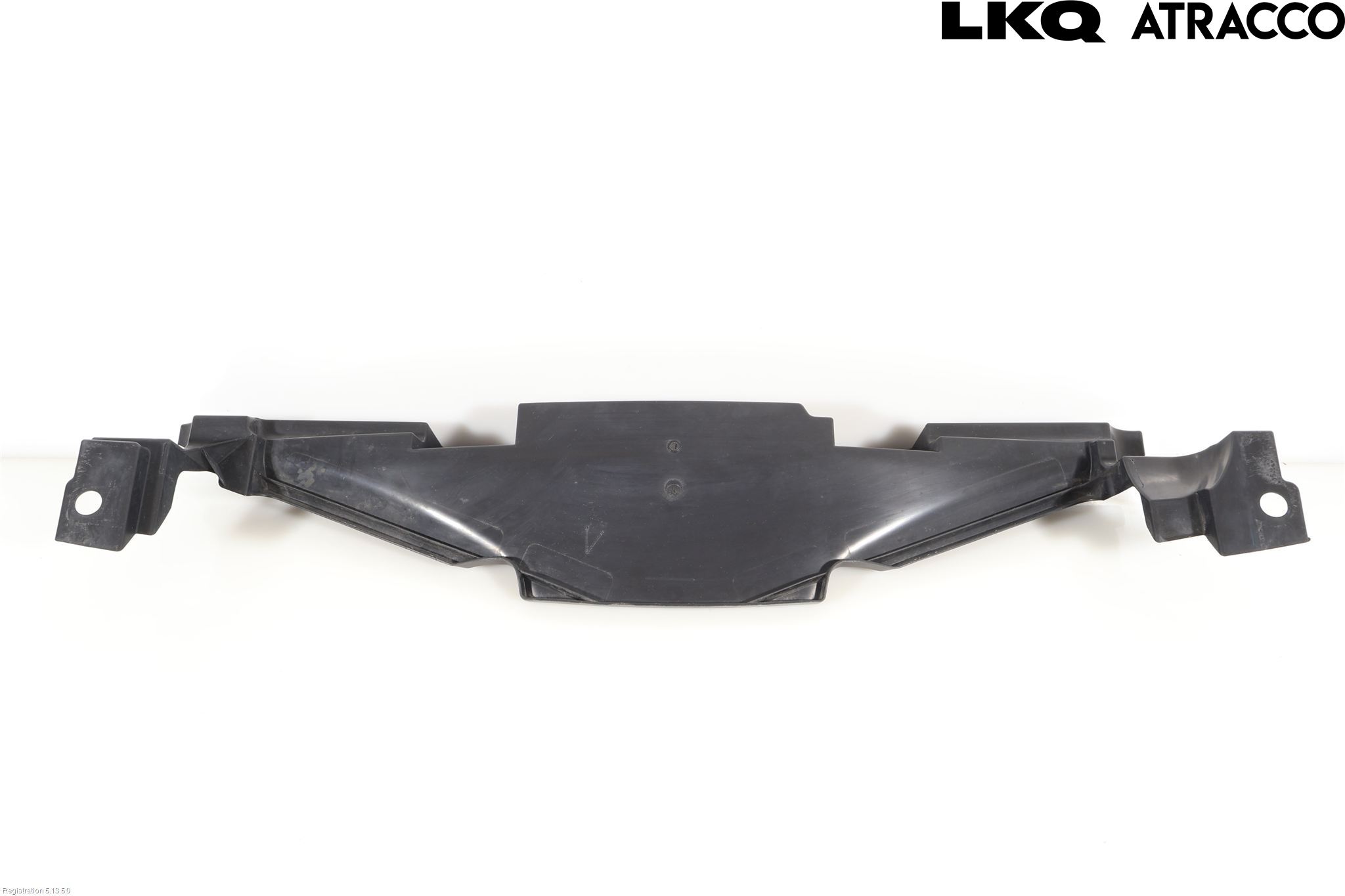 Toyota YARIS XP130 15-20 Täckplast Front