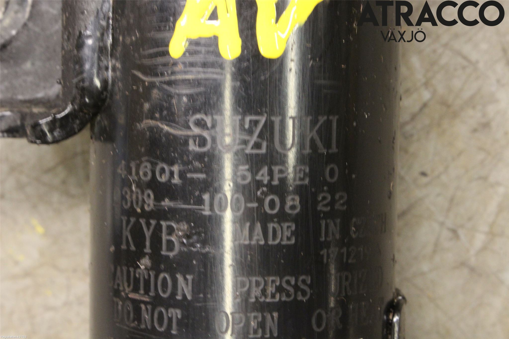 Suzuki VITARA 15- Fjäderben Fram Höger