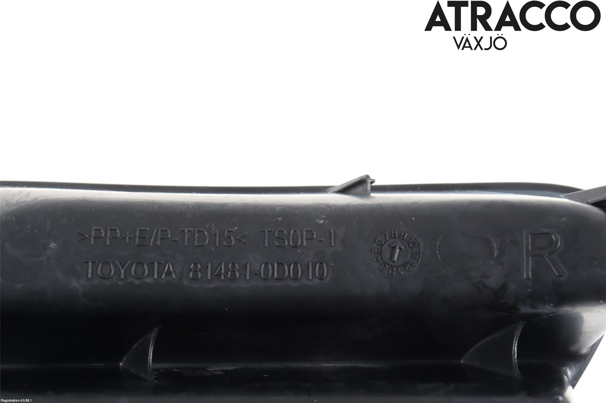 Toyota YARIS XP90 06-11 Stötfångardel Fram Hö