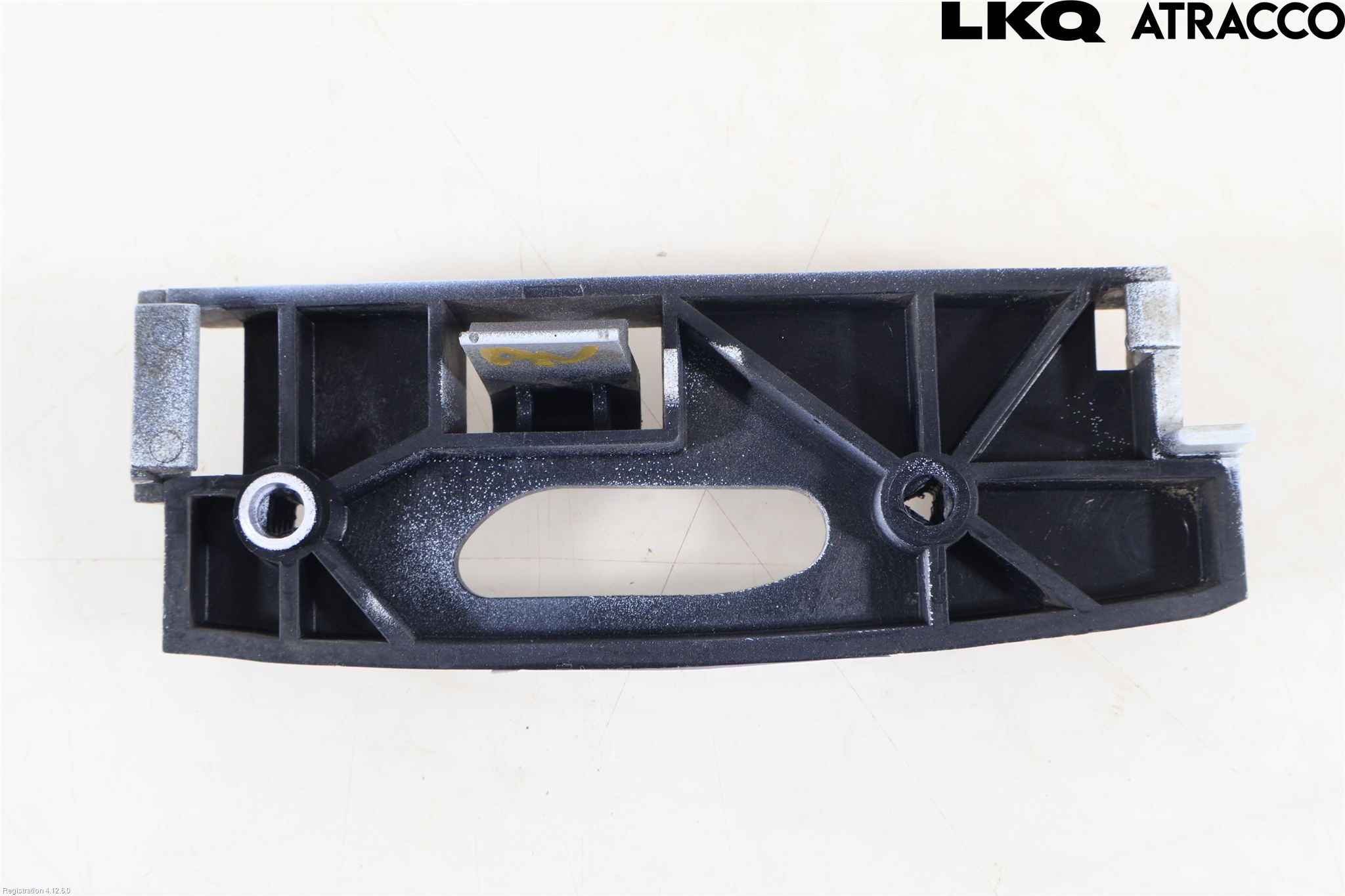 Ford KUGA 08-12 Skärmfäste Fram Hö