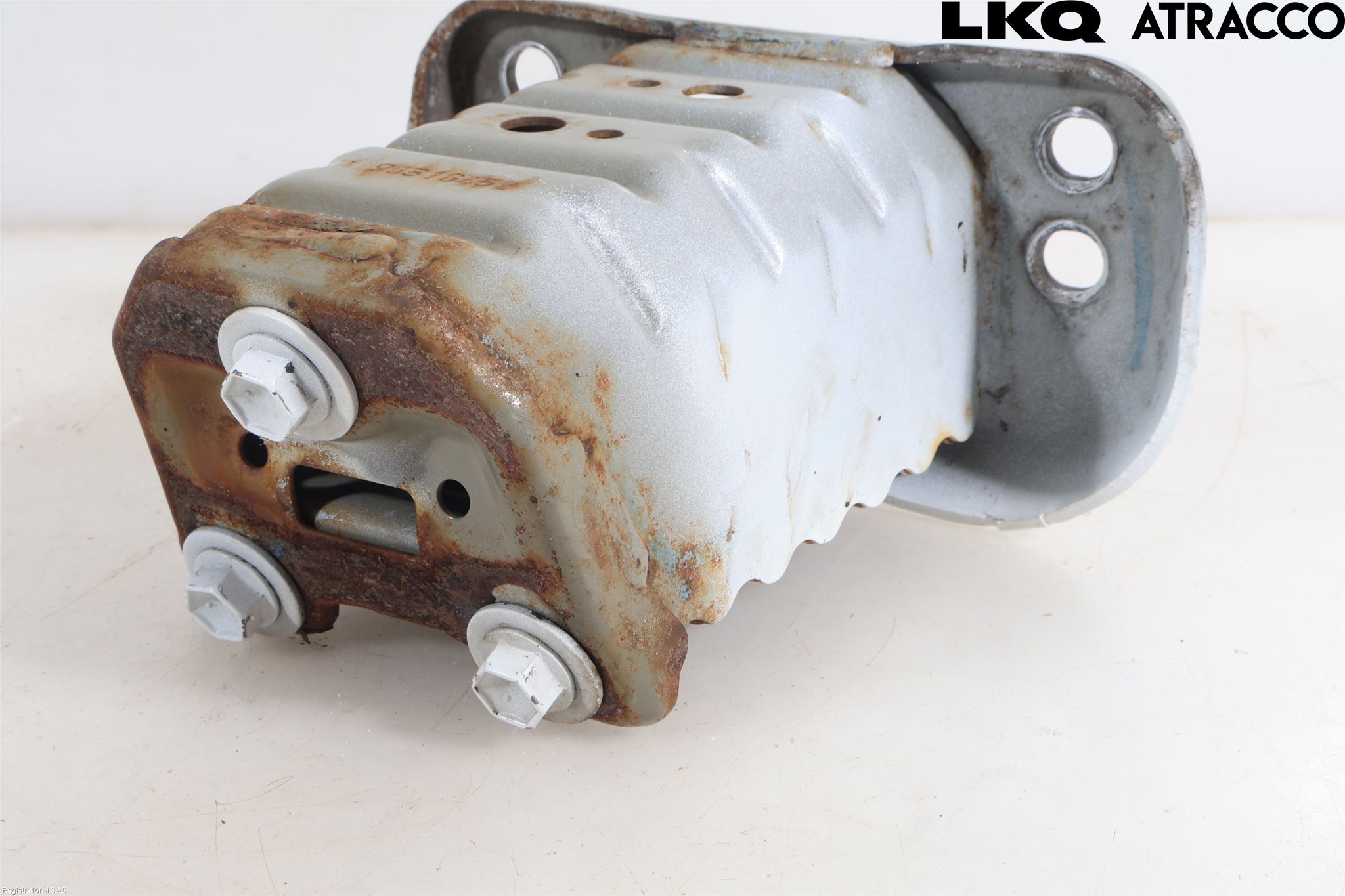 Toyota YARIS XP130 12-14 Stötfångarbärjärn Fram