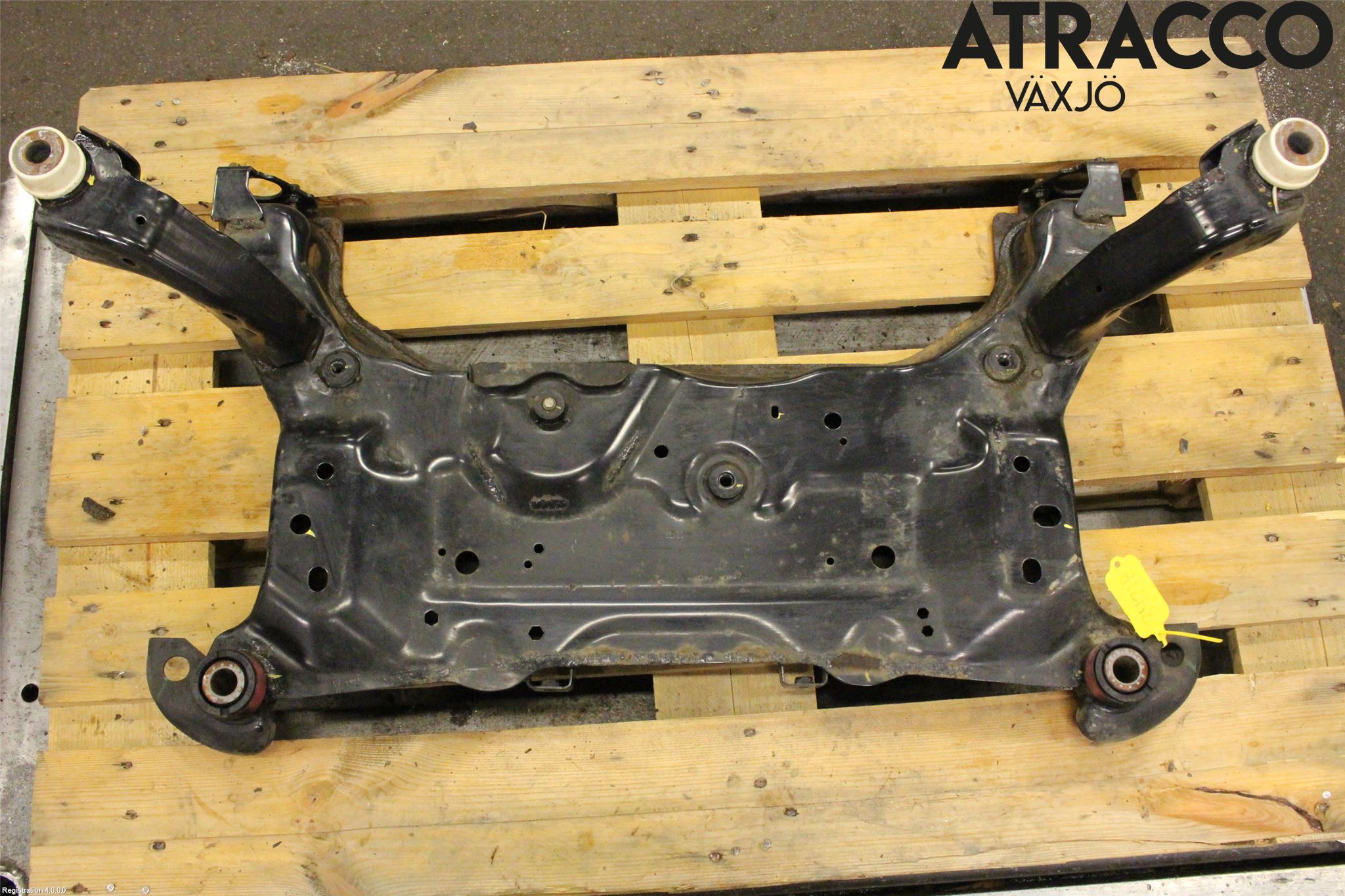 Ford KUGA 13-16 Framvagnsbalk