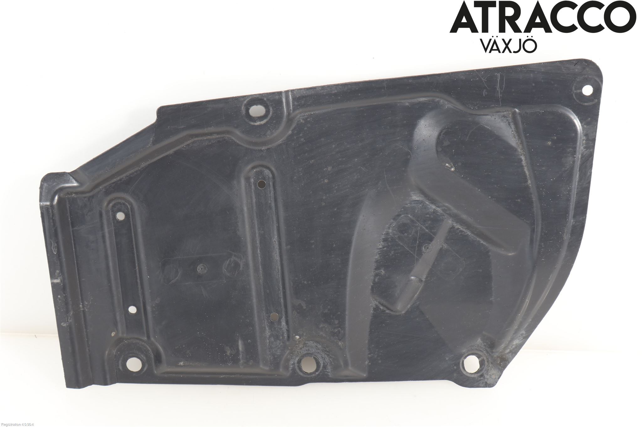Toyota AVENSIS 16-18 Hasplåt Plåt-Plast