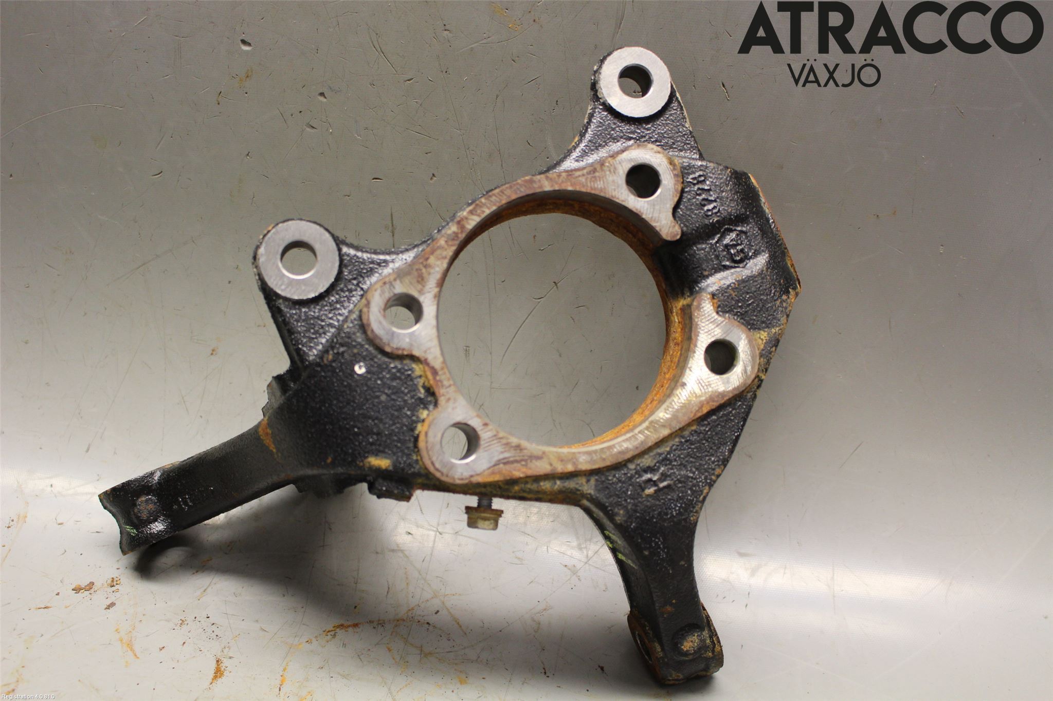 Toyota AVENSIS 16-18 Styrspindel Lagerhus Hö