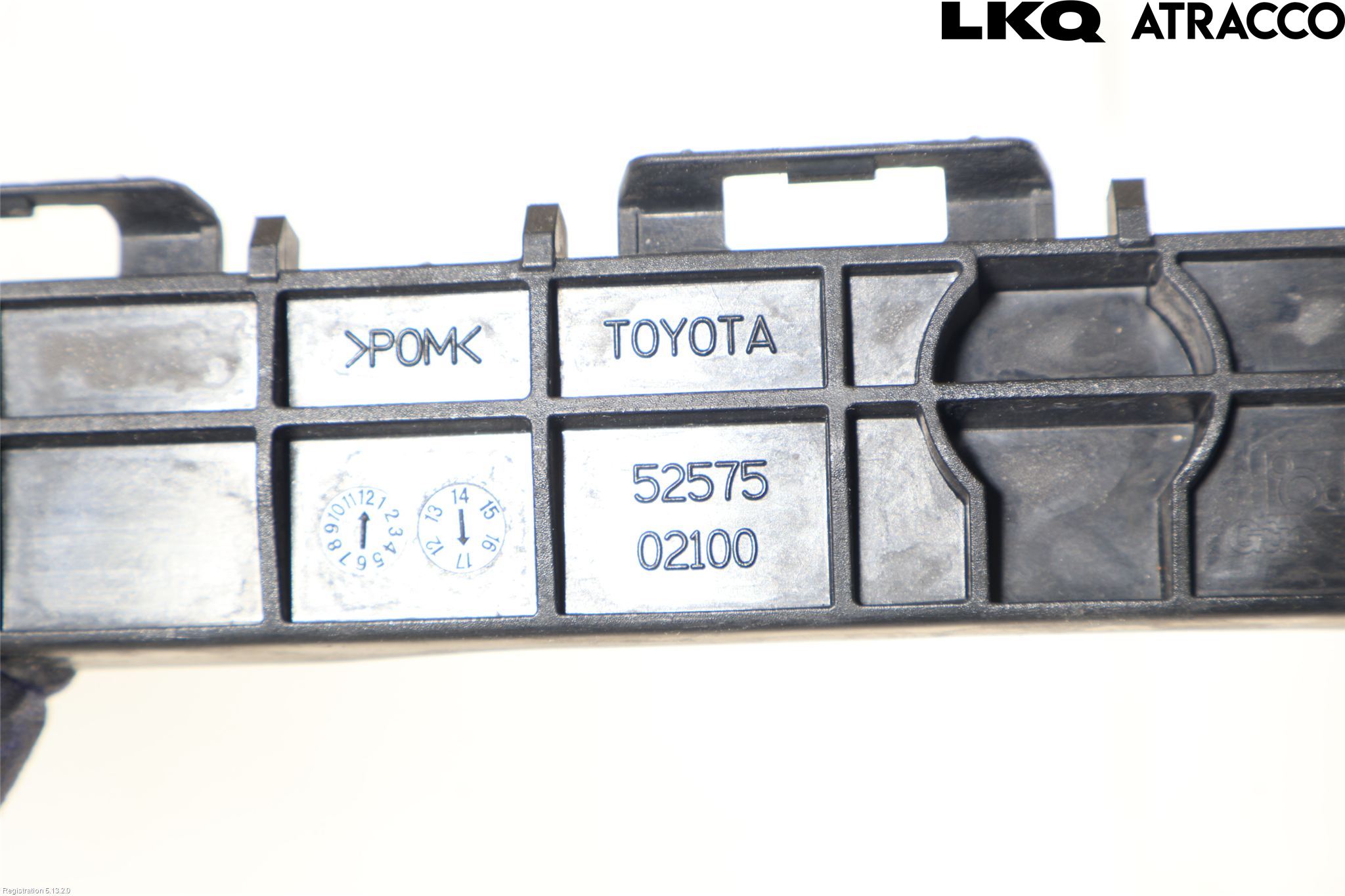 Toyota AURIS 13-19 Stötfångarfäste Bak Hö