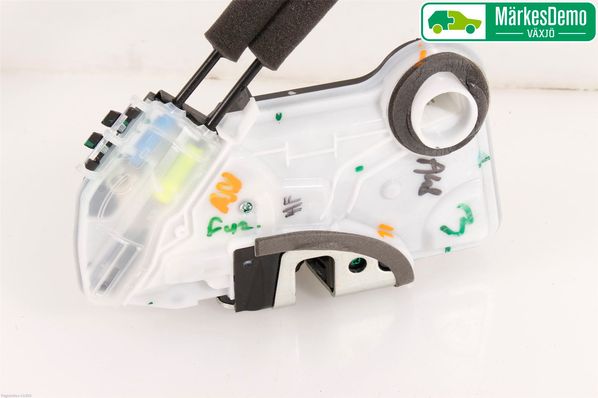 Toyota C-HR 16-23 Låskista-Dörrlås