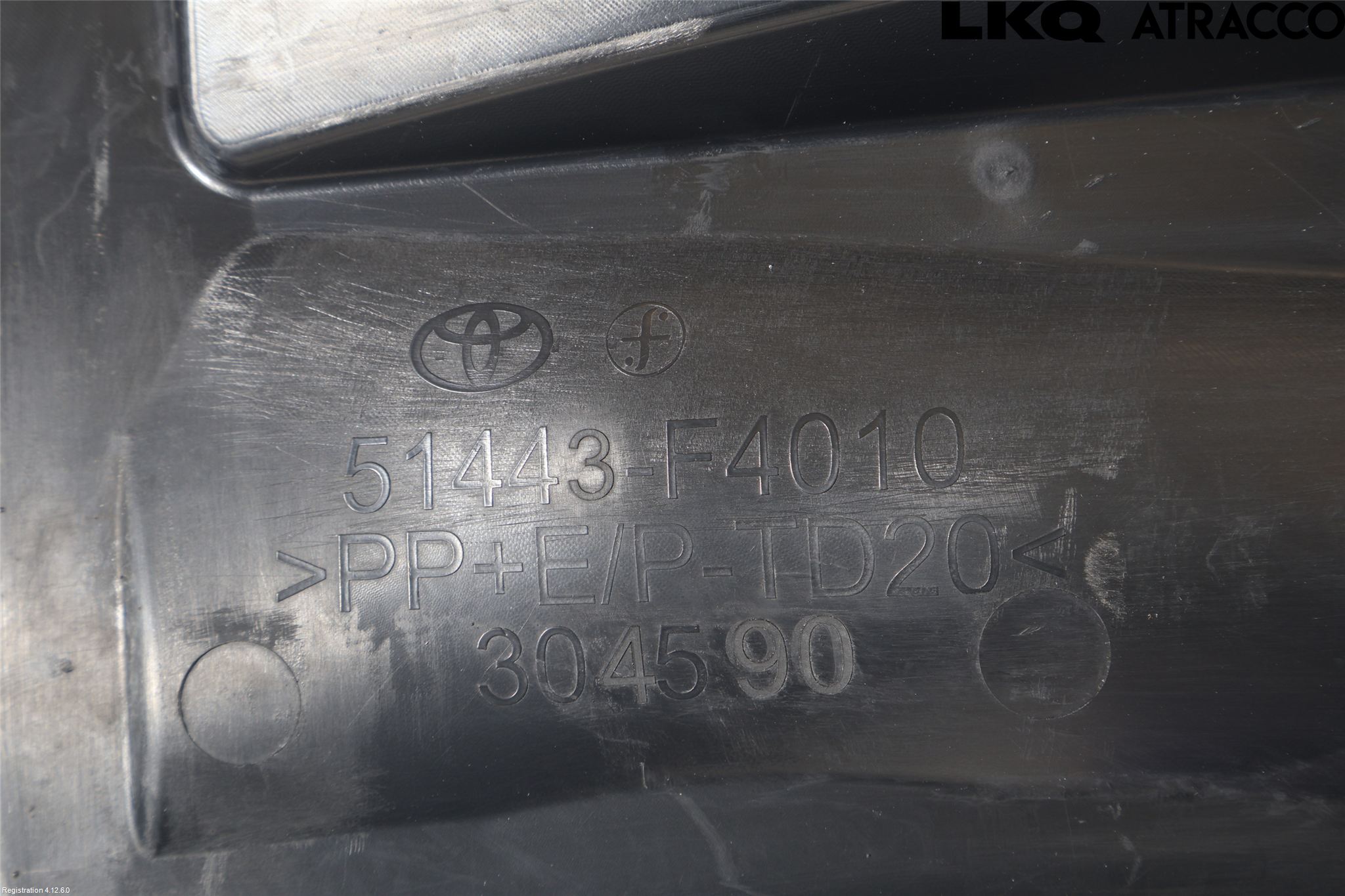 Toyota C-HR 16-23 Hasplåt Plåt-Plast