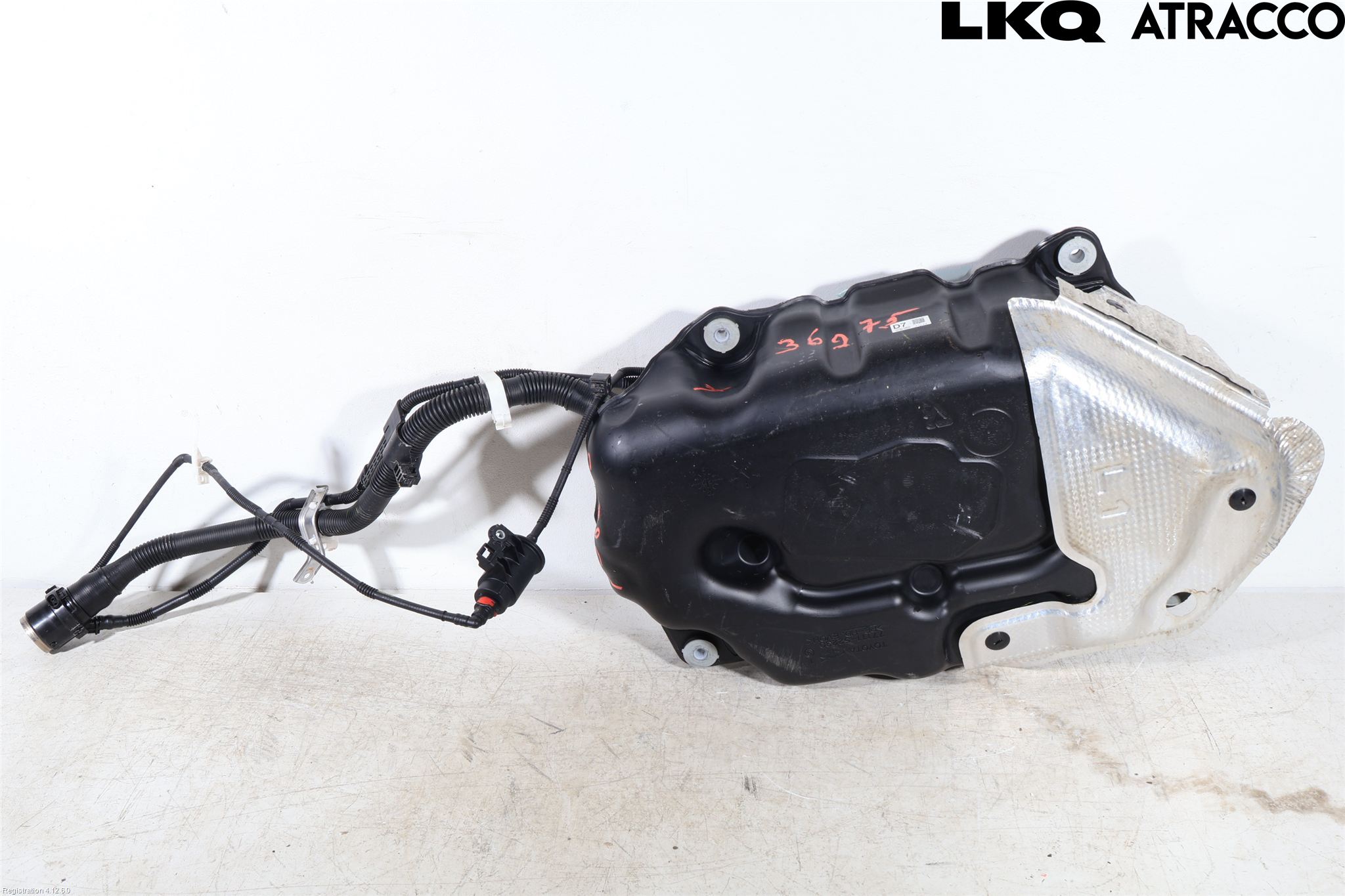 Lexus LBX 24- Bränsletank