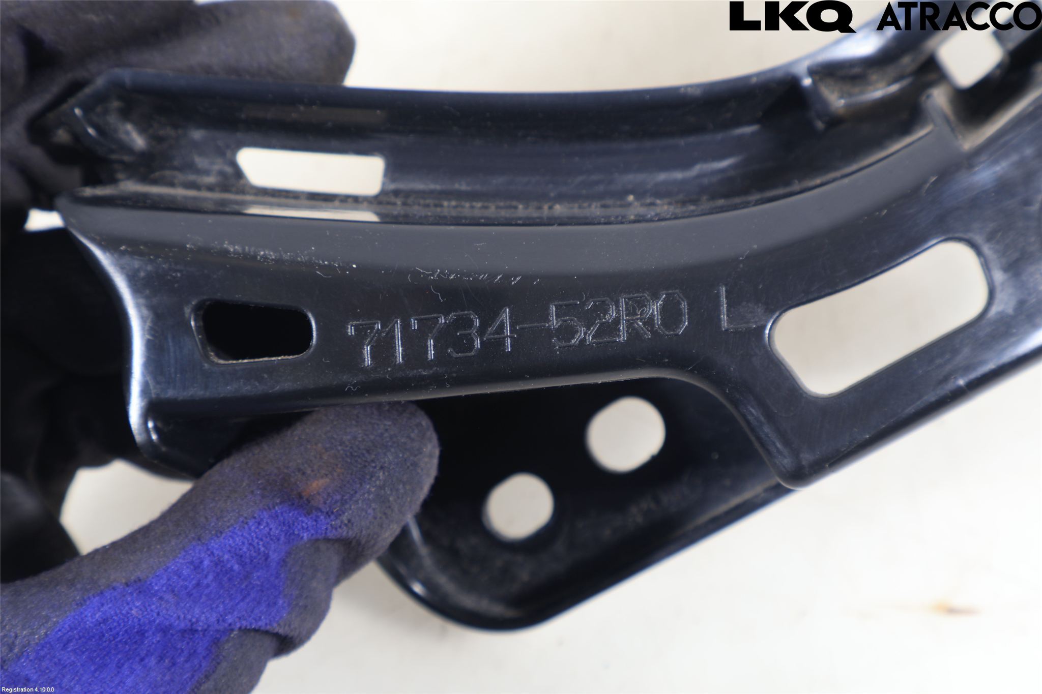 Suzuki SWIFT 17-24 Stötfångarfäste Fram Vä