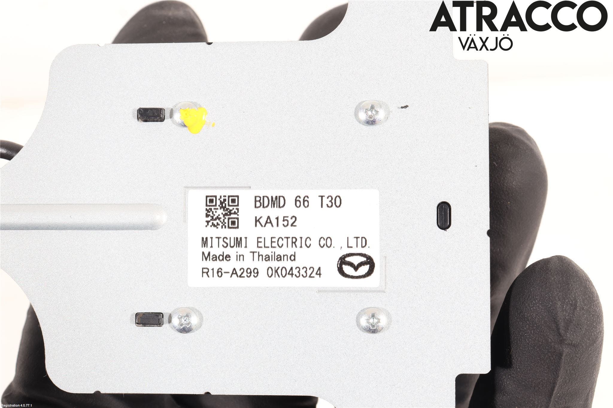 Mazda CX-30 20- Antenn El