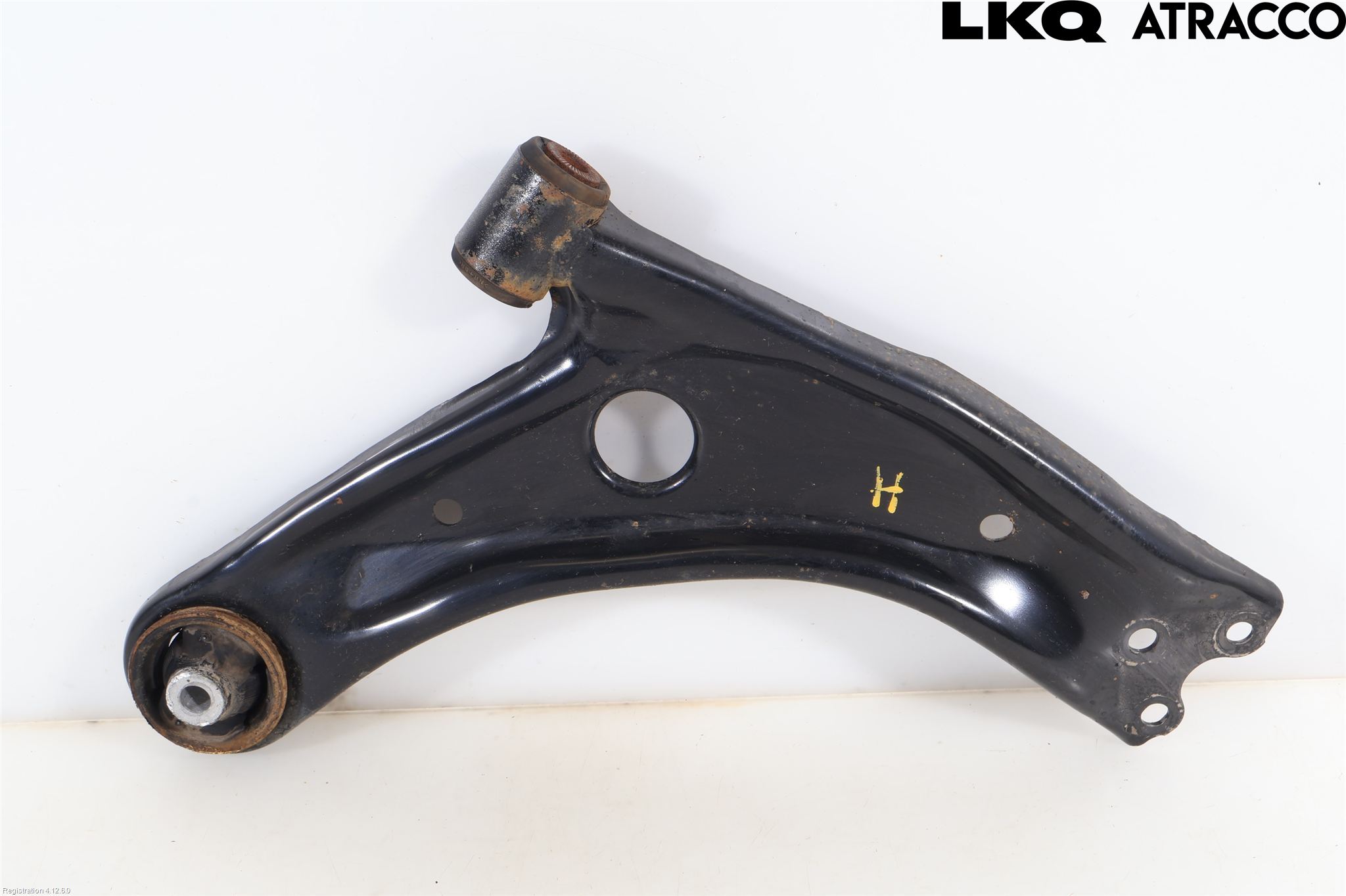 Toyota YARIS CROSS XP21 21- Bärarm Fram Undre Hö