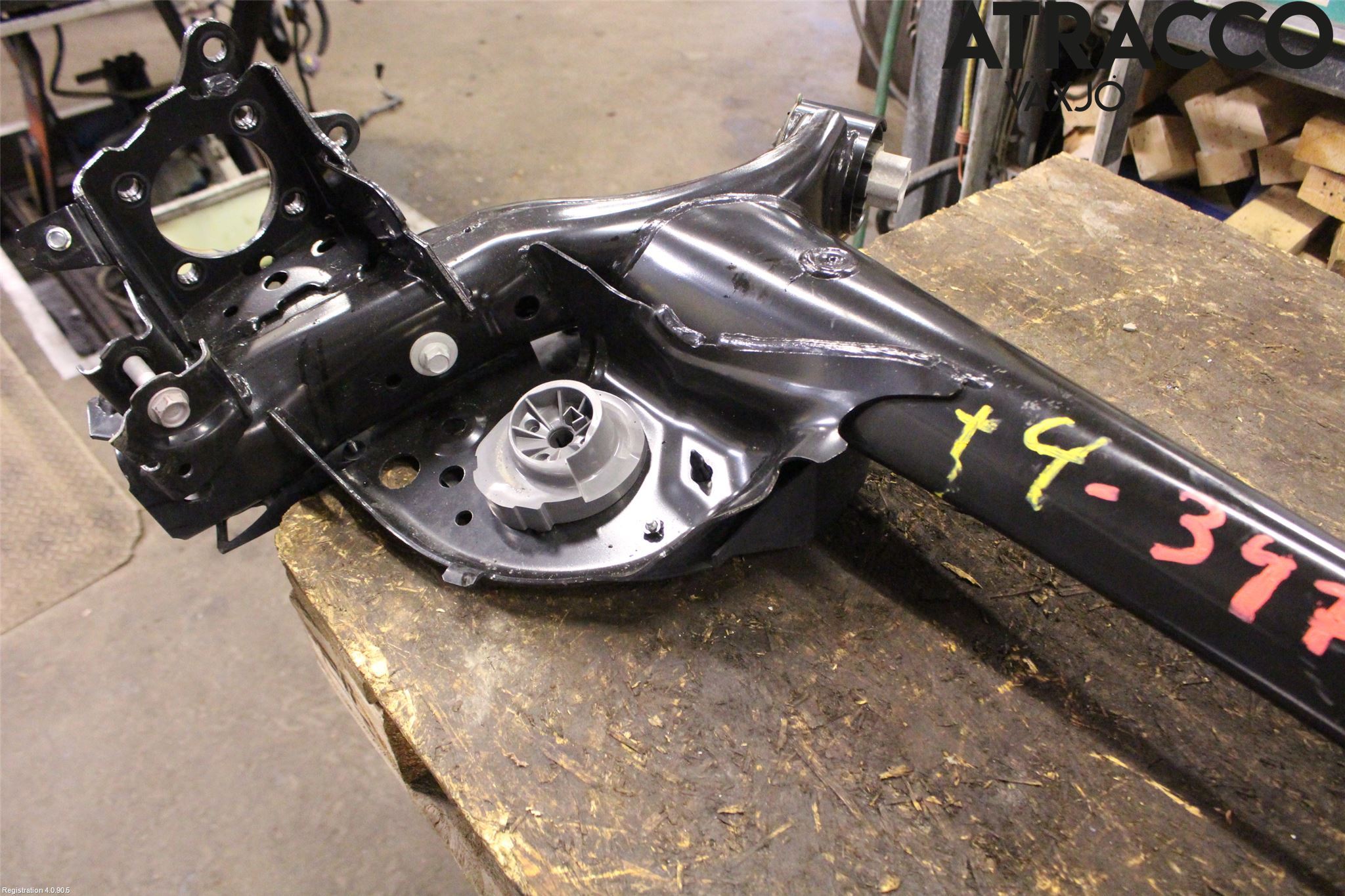 Mazda CX-30 20- Bakaxelbalk