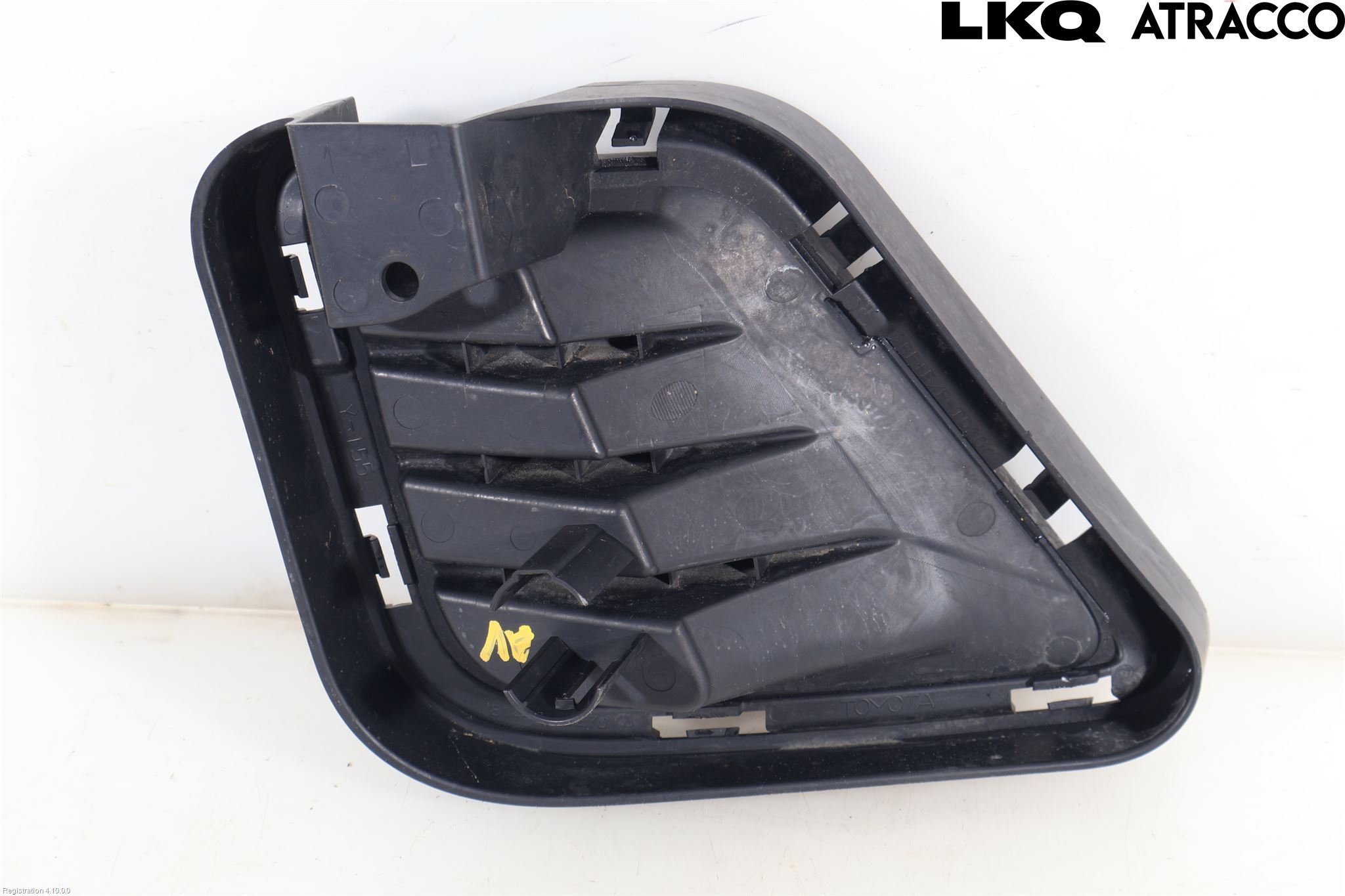 Toyota VERSO-S 11-16 Grill-Galler