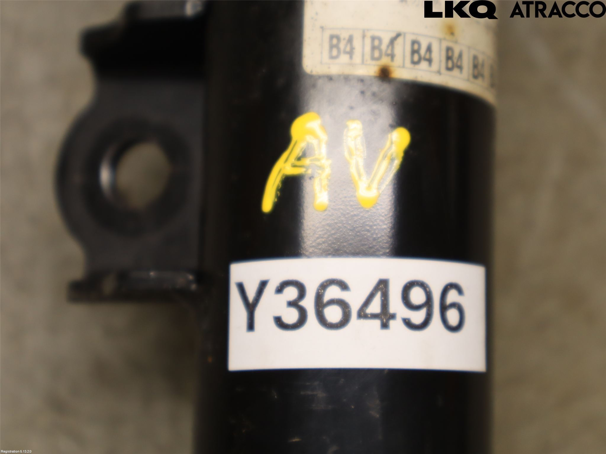 Toyota YARIS CROSS XP21 21- Fjäderben Fram Vänster