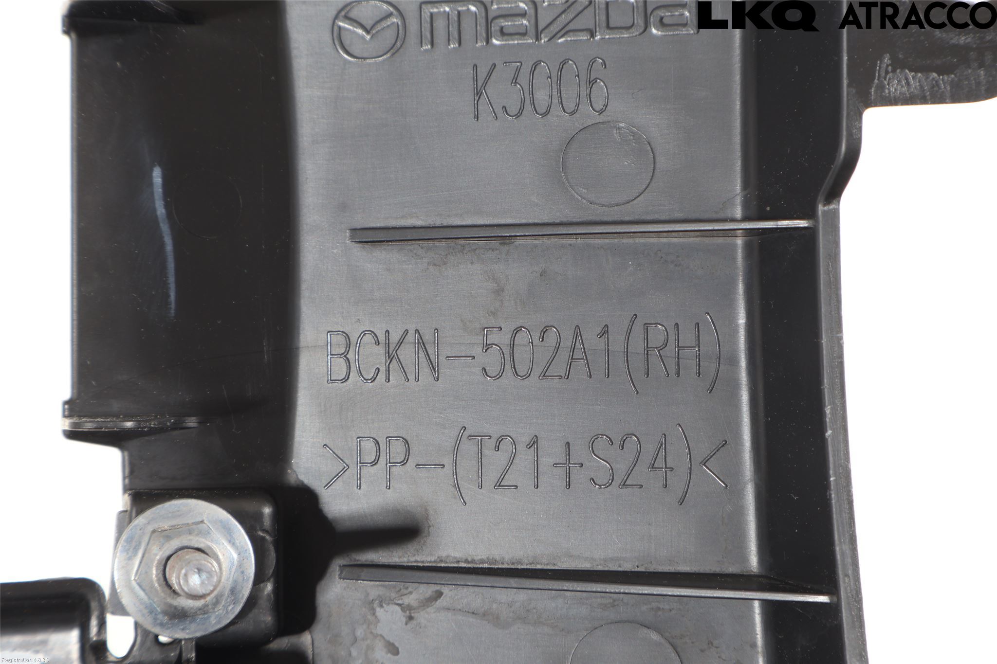 Mazda 3 IV 19- Stötfångardel Bak Hö