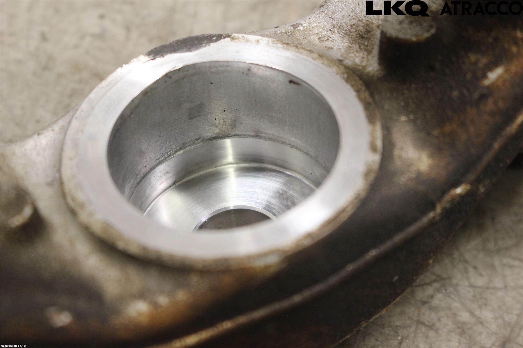 Mazda CX-60 22- Styrspindel Lagerhus Vä