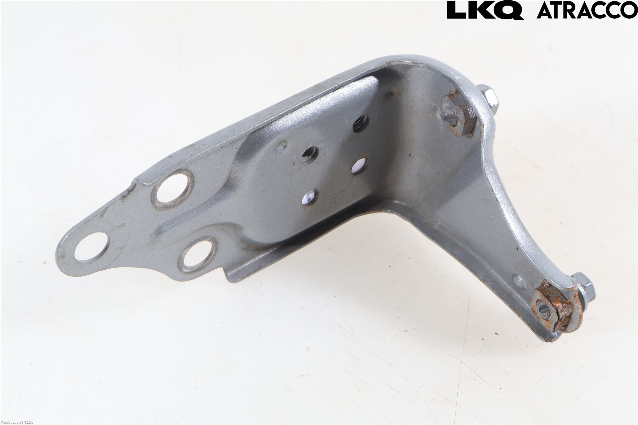 Toyota VERSO 09-18 Skärmfäste Fram Hö