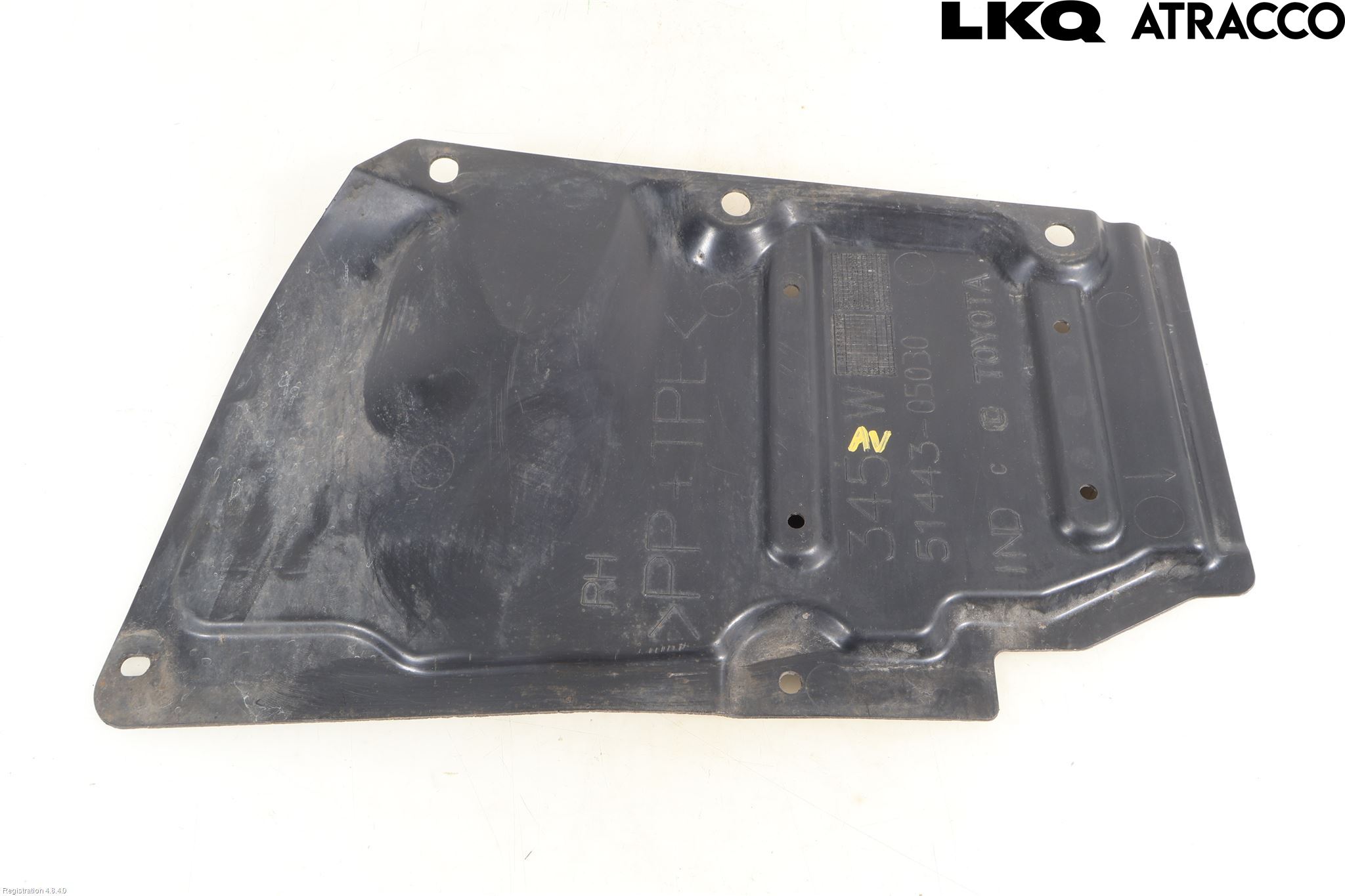 Toyota AVENSIS 16-18 Hasplåt Plåt-Plast