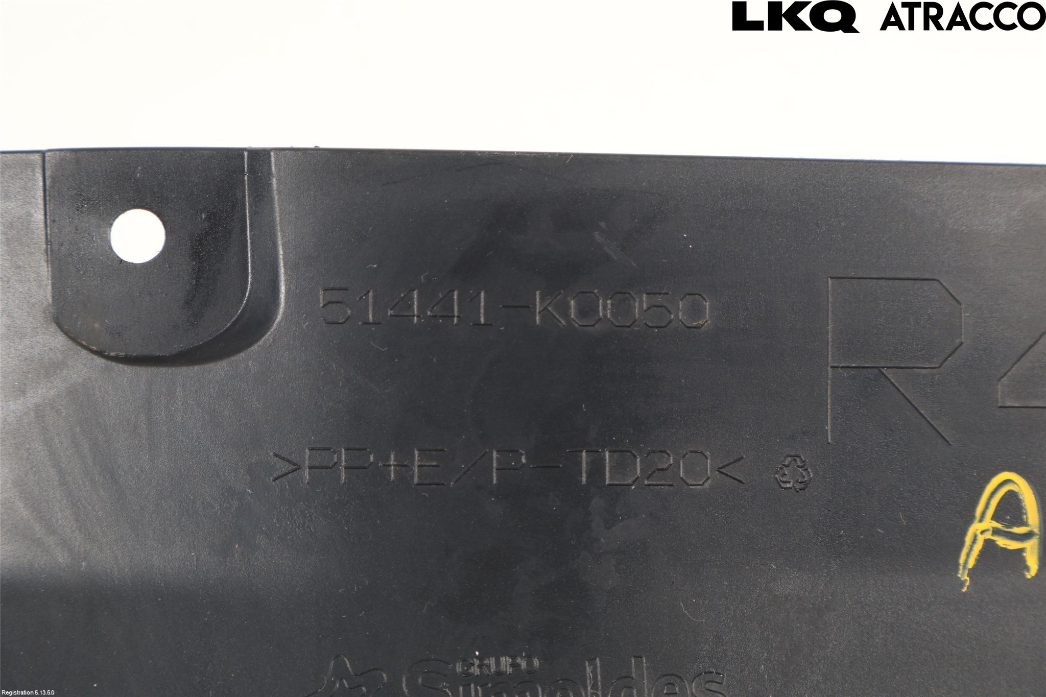 Toyota YARIS XP21 20- Hasplåt Plåt-Plast