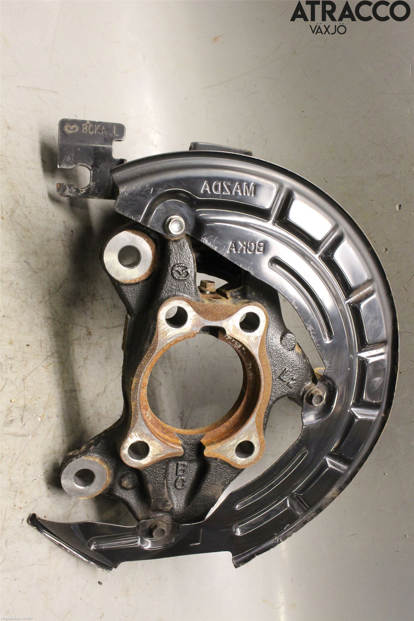 Mazda 3 IV 19- Styrspindel Lagerhus Vä