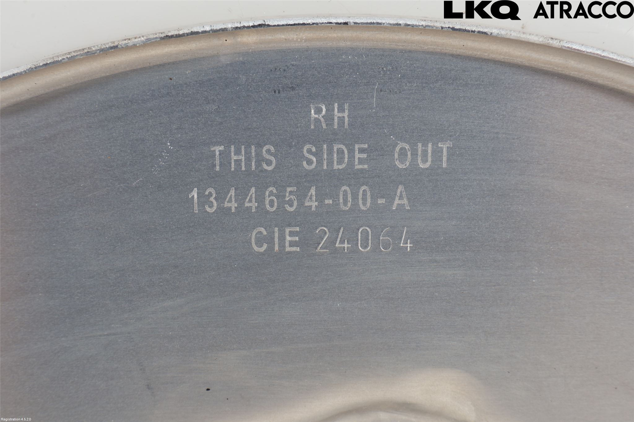 Tesla MODEL Y 21- Bromssköld Fram