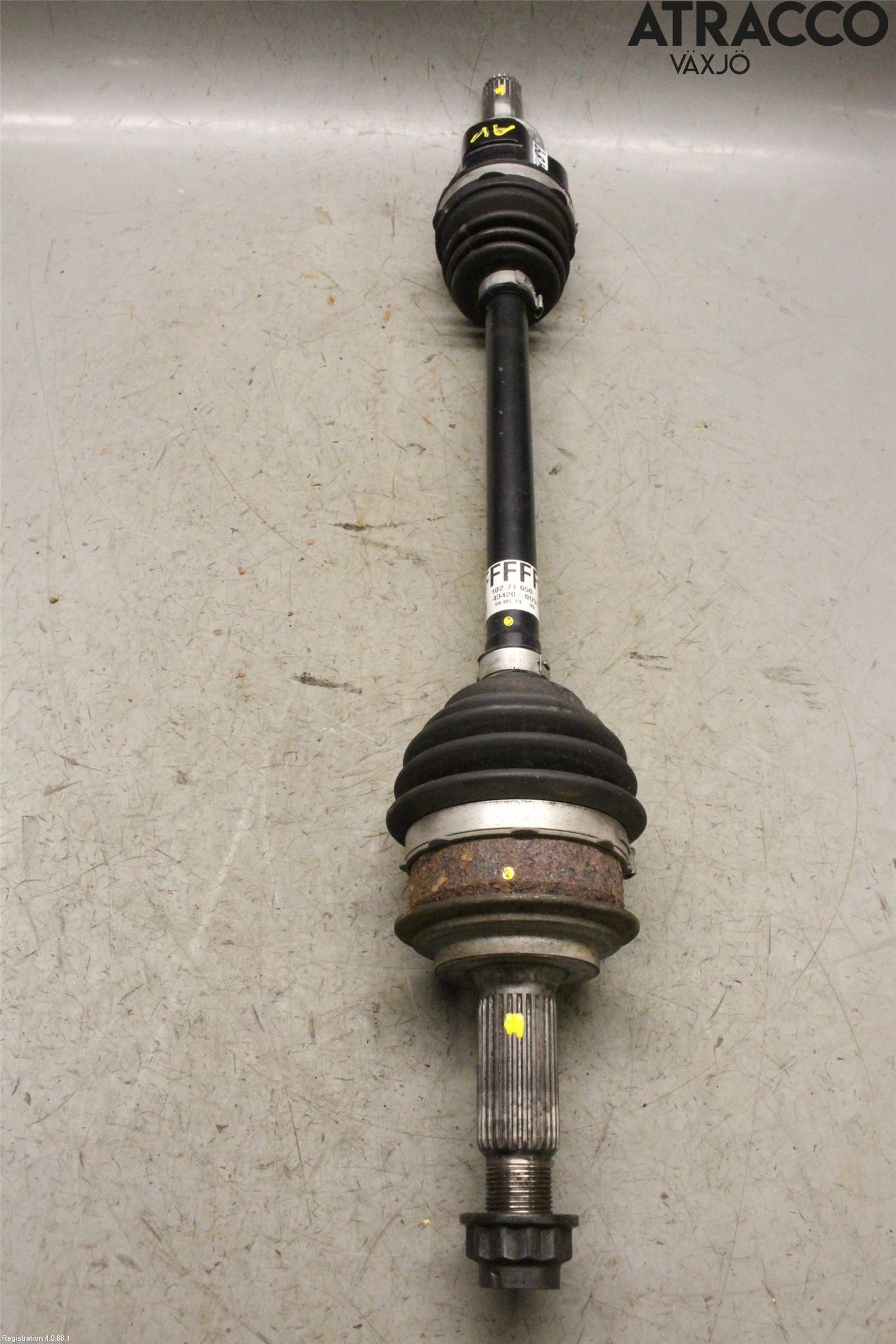 Toyota YARIS XP130 12-14 Drivaxel Fram Vänster