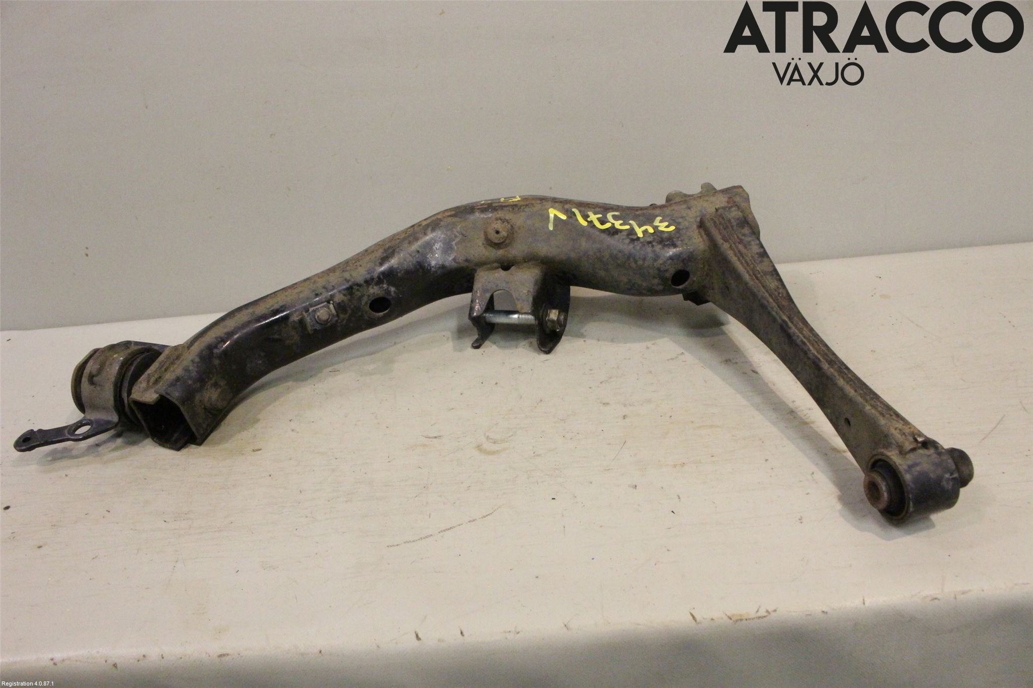 Toyota AVENSIS 07-08 Bärarm Bak Vänster