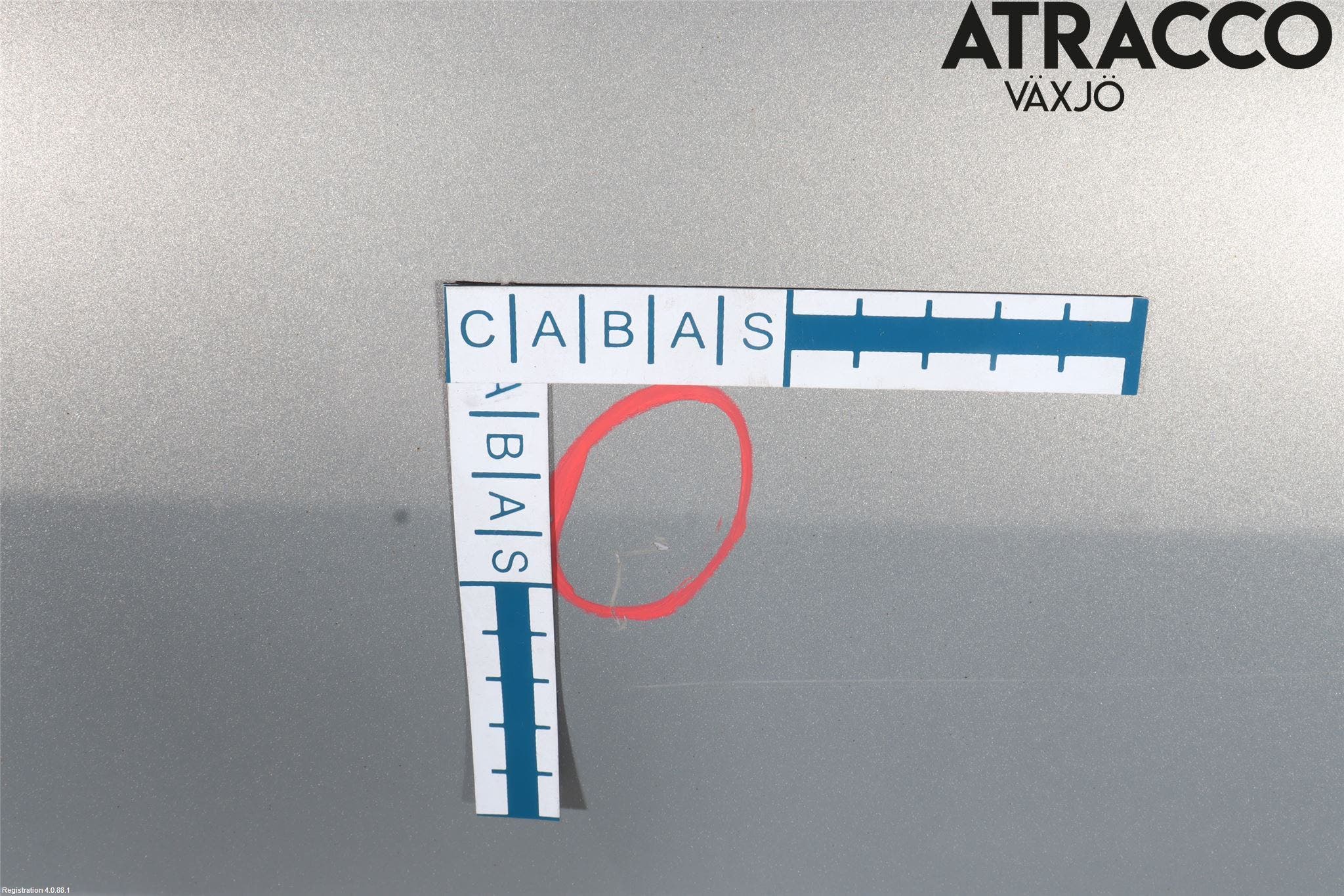 Toyota AVENSIS 03-06 Dörr Bak Höger