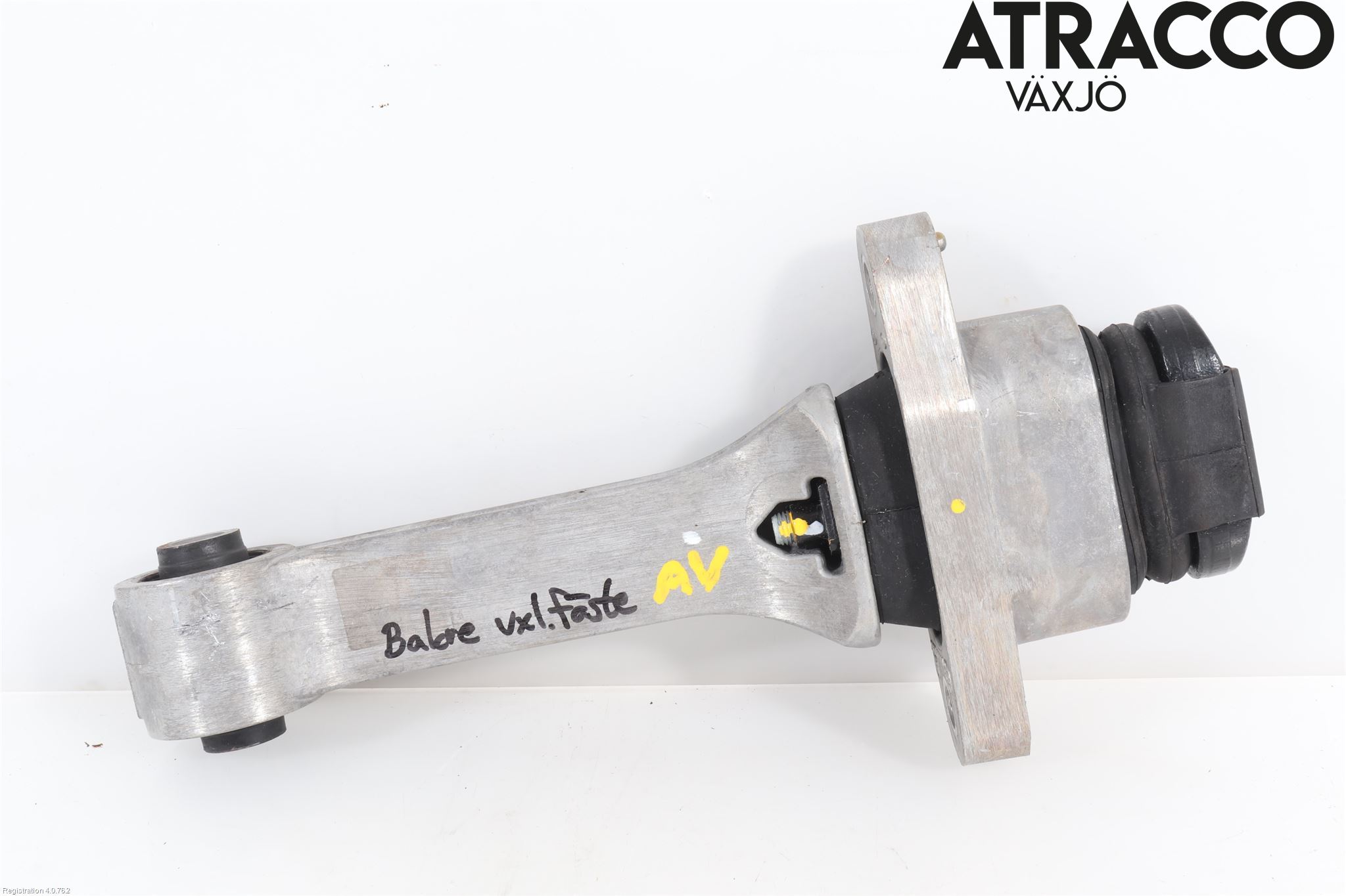 Hyundai TUCSON 05- Motorfäste