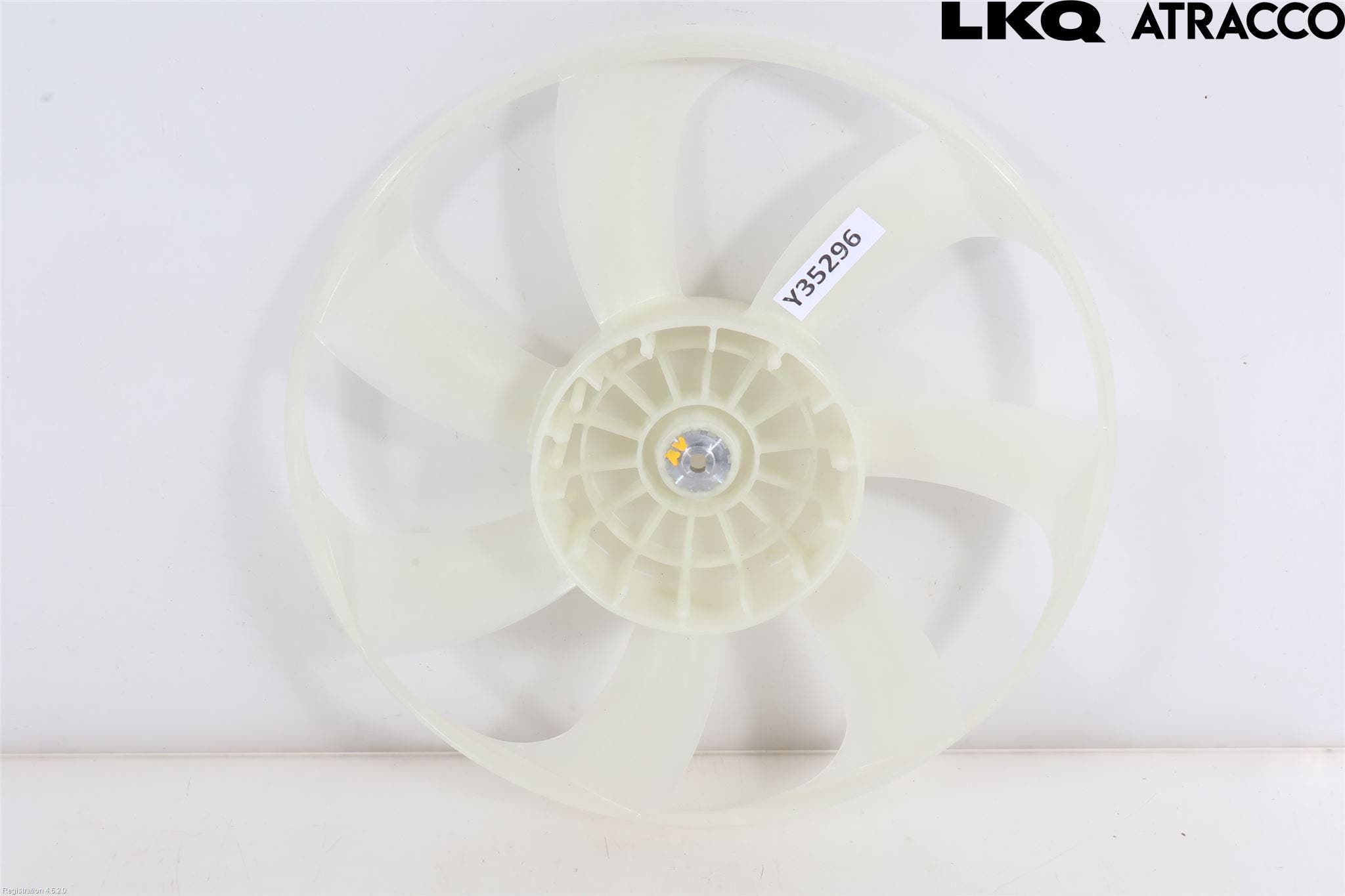 Toyota COROLLA 19- Kylfläkt-Vinge