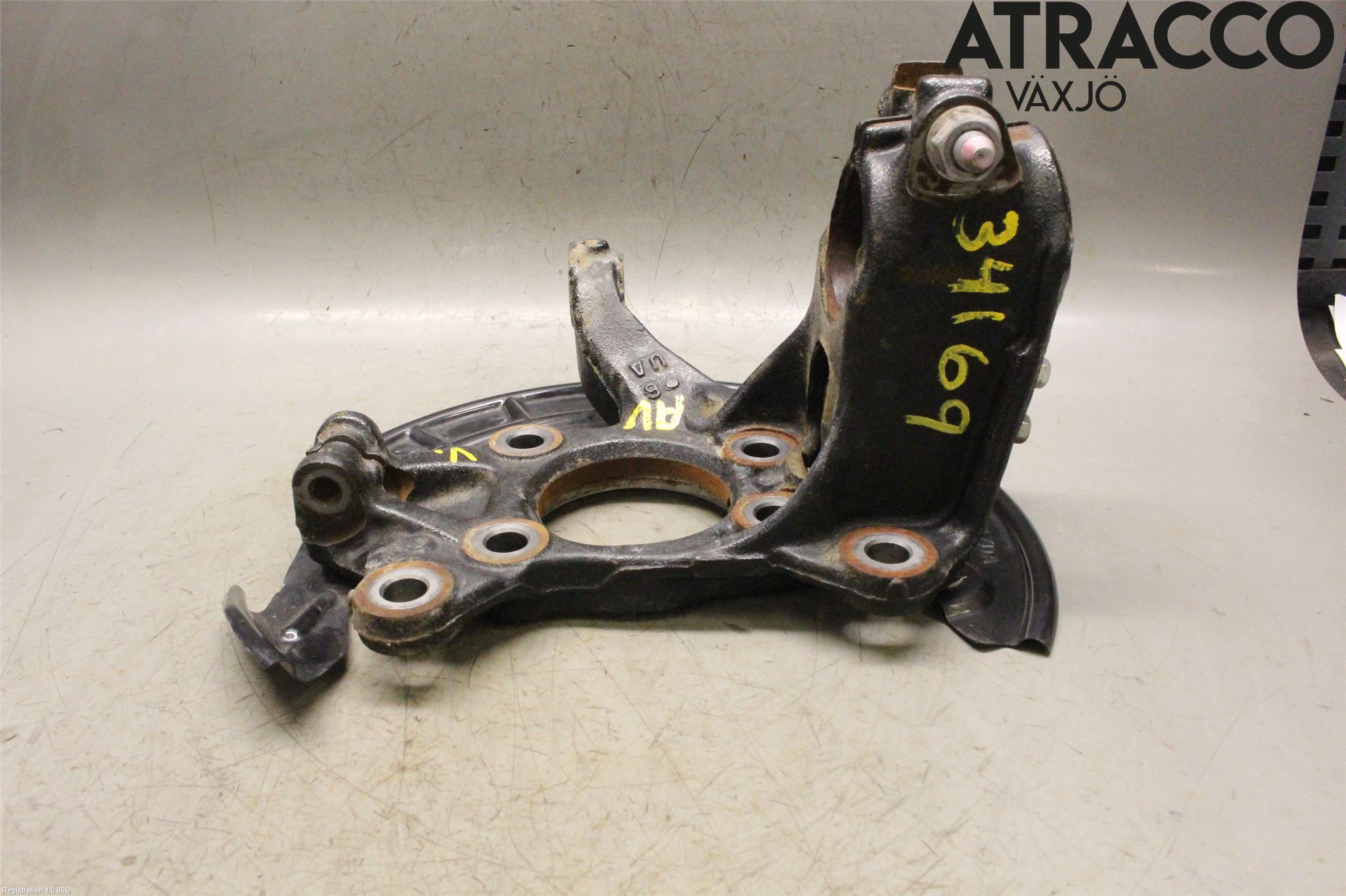 Mazda 3 IV 19- Styrspindel Lagerhus Vä