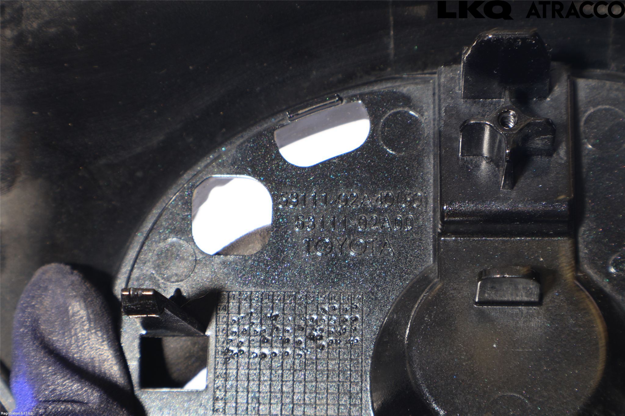 Toyota AURIS 13-19 Grilldel Mitt