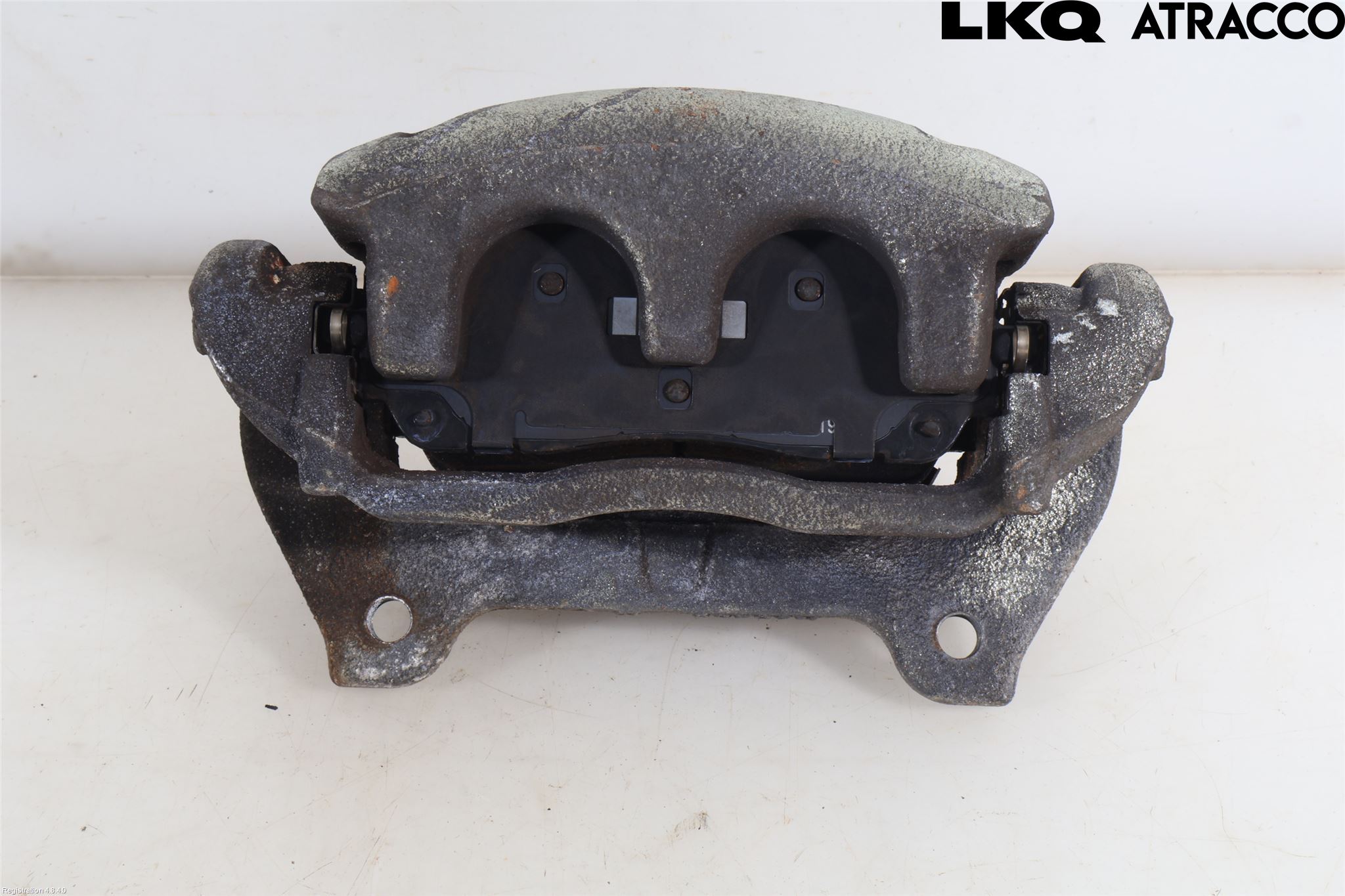 Toyota C-HR 24- Bromsok Fram Vänster