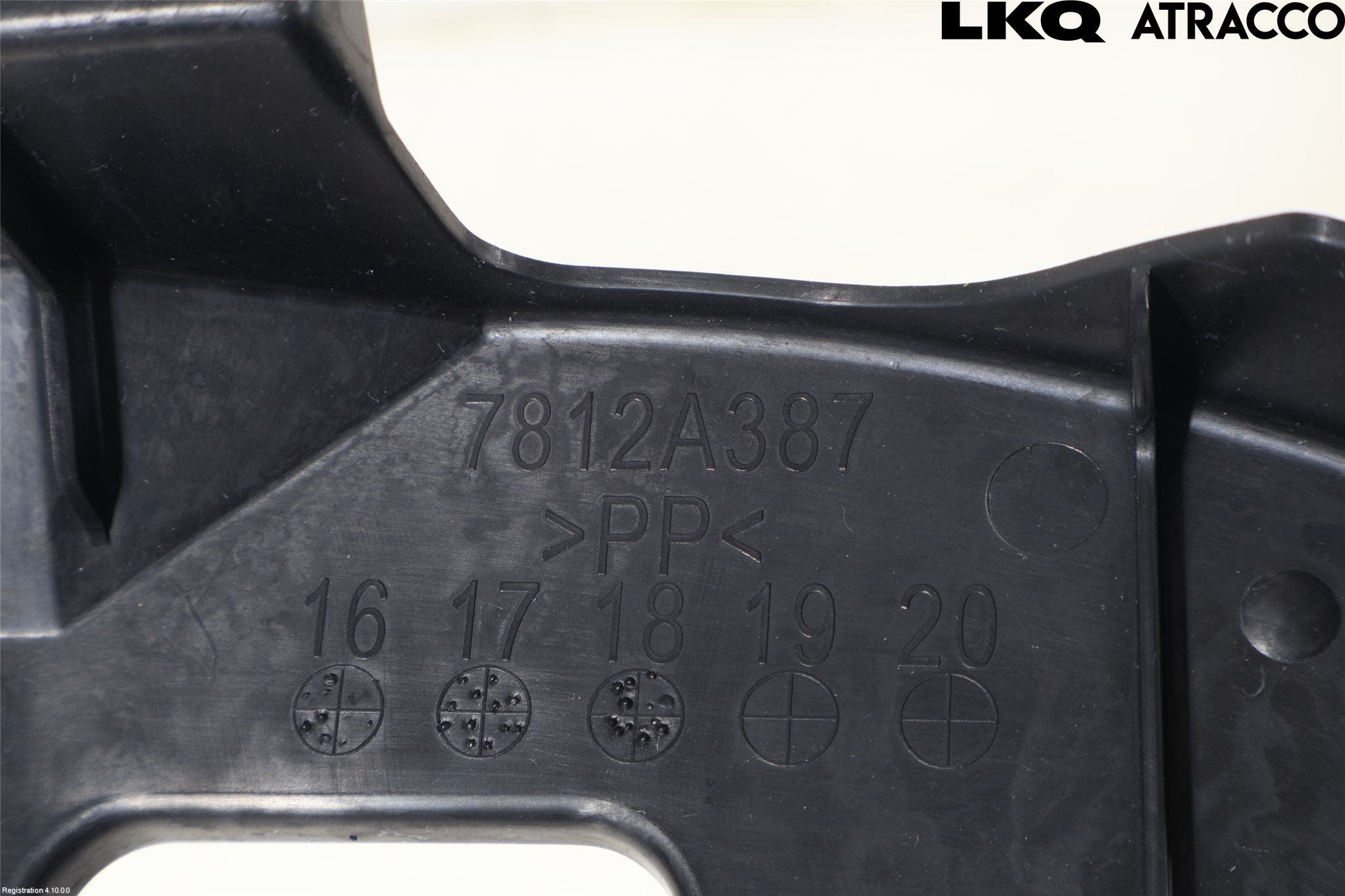 Mitsubishi OUTLANDER 13-21 Deflektor Plåt-Plast Kylning