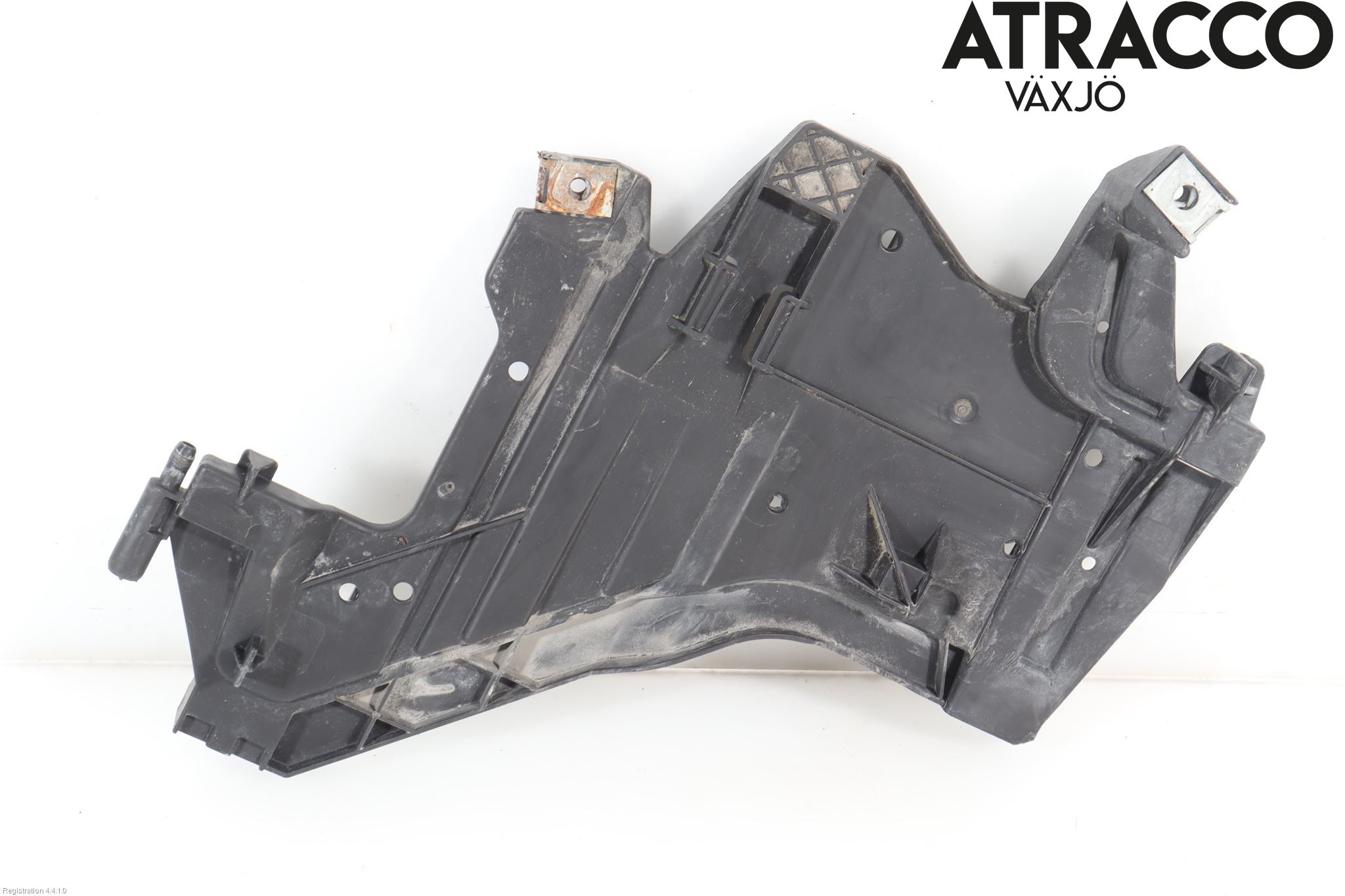 Audi A4 ALLROAD 09-16 Strålkastarsarg Höger