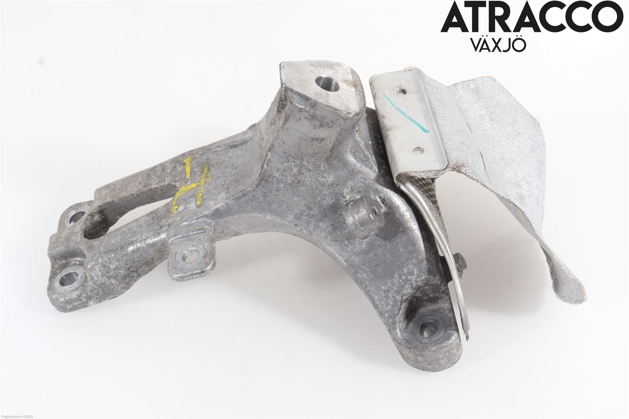 Audi A6 ALLROAD 12-18 Motorfäste