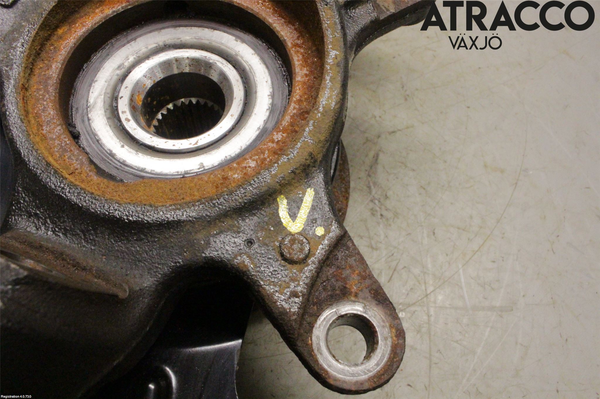 Suzuki VITARA 15- Styrspindel Lagerhus Vä