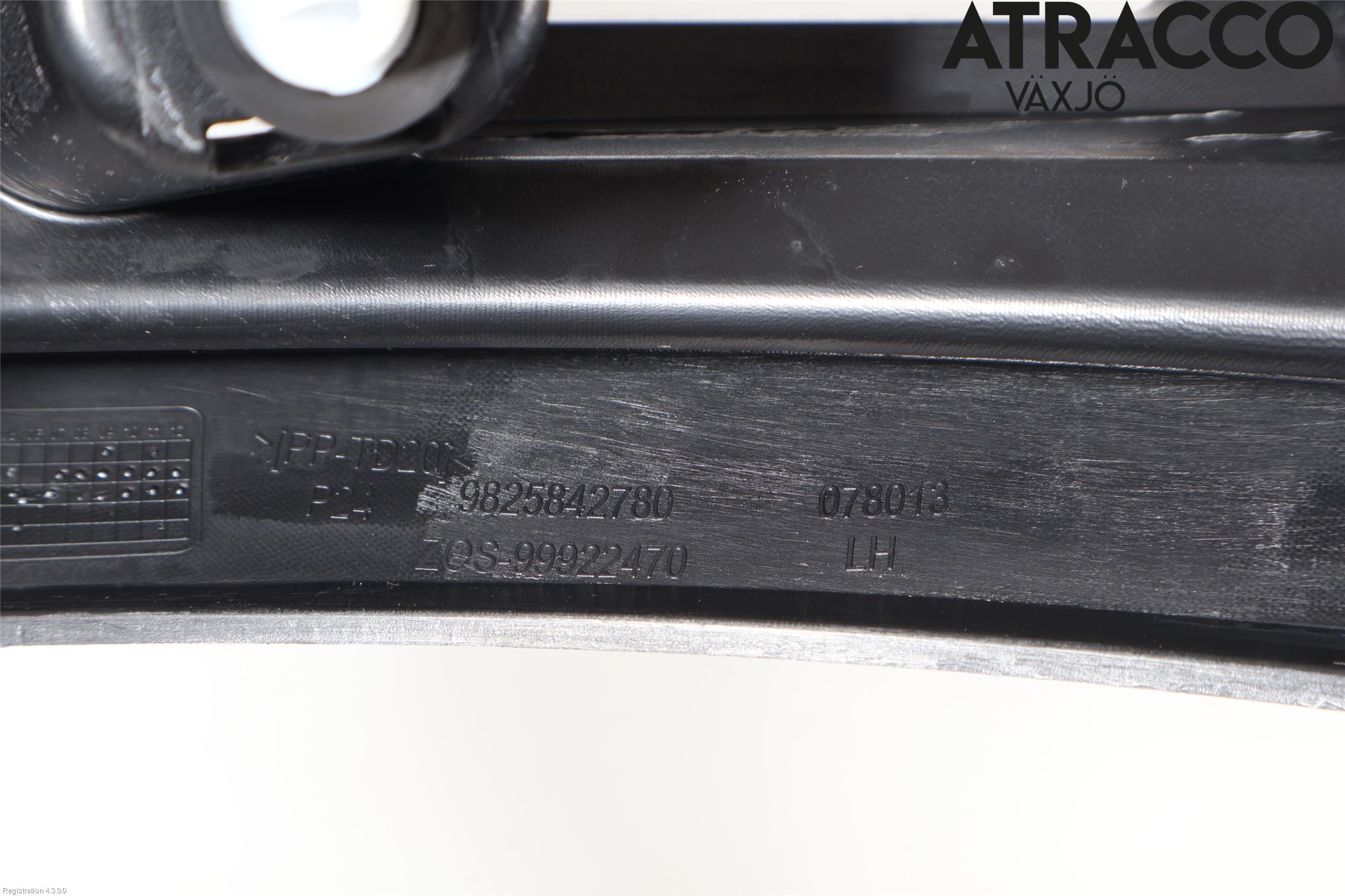 Peugeot 2008/E-2008 20- Stötfångarfäste Bak Hö