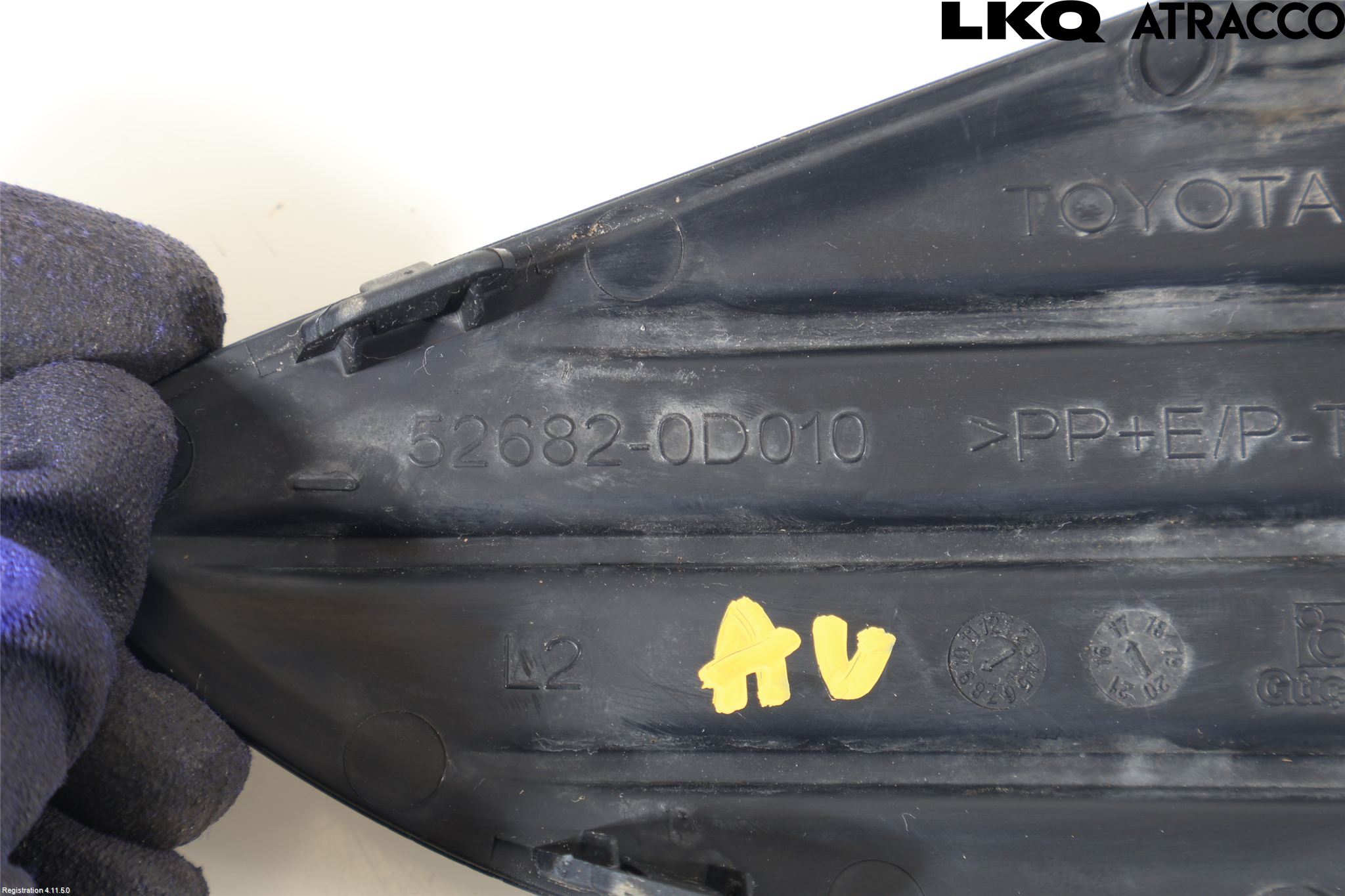 Toyota YARIS XP130 15-20 Stötfångardel Bak Vä