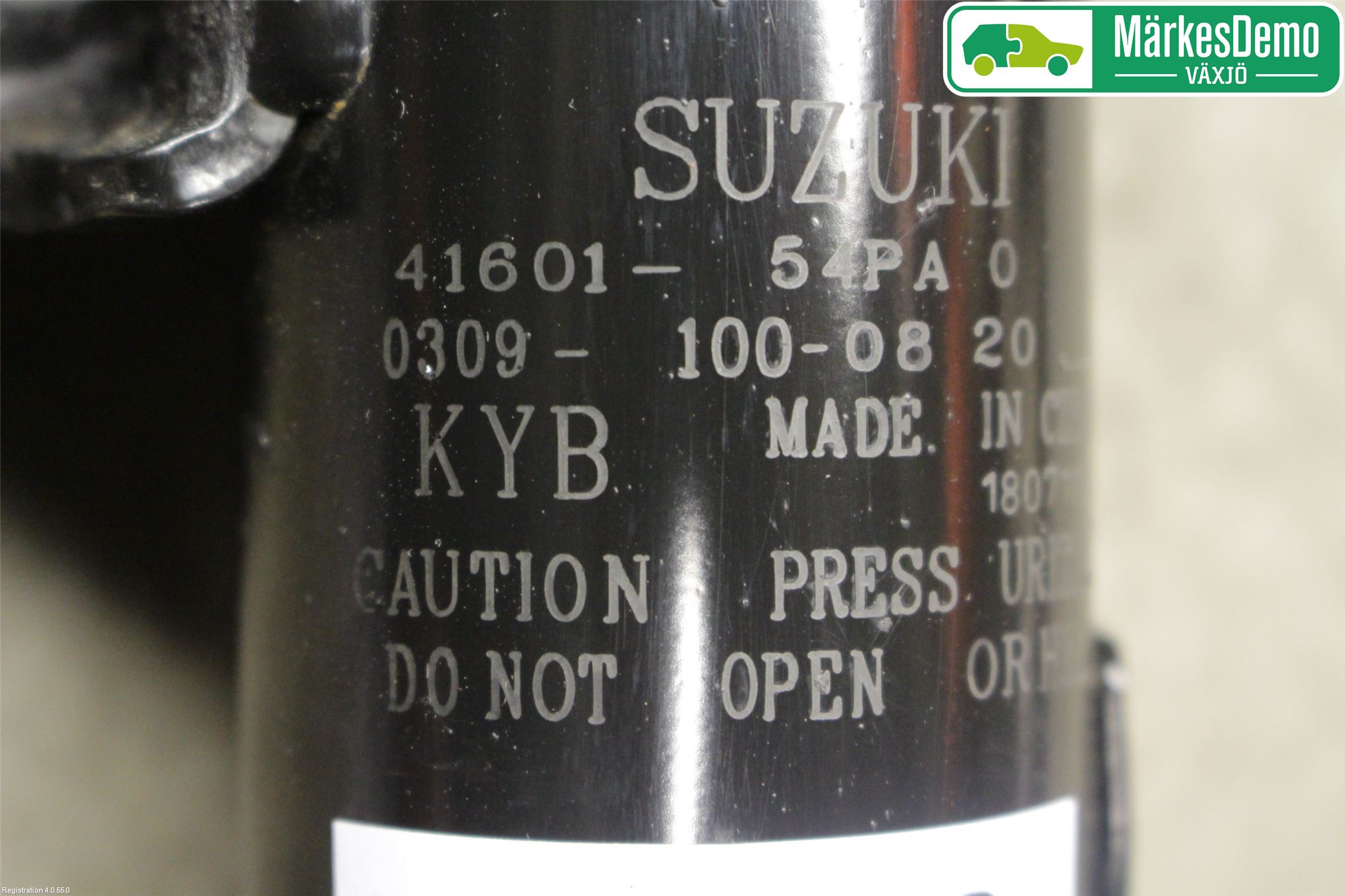 Suzuki VITARA 15- Fjäderben Fram Höger